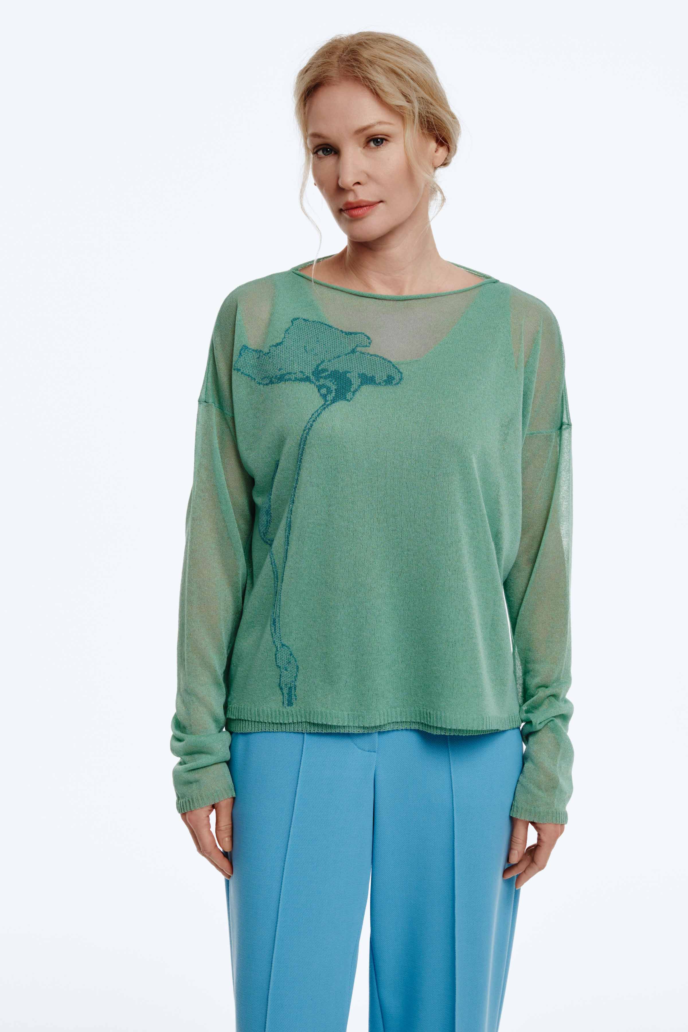 Джемпер Цветок с бутоном  от Lesel (Лесель)! Заказывайте по ✆ 8 (800) 777 02 37