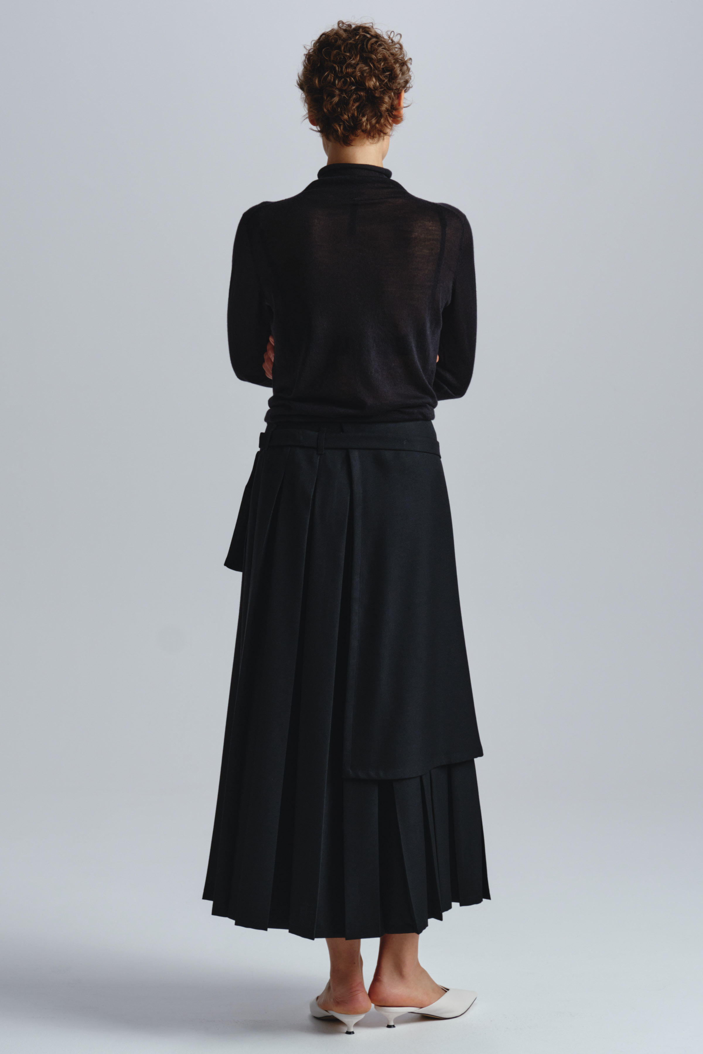 Юбка асимметричное гофре, шерсть 00 Черный (noir) от Lesel (Лесель)! Заказывайте по ✆ 8 (800) 777 02 37