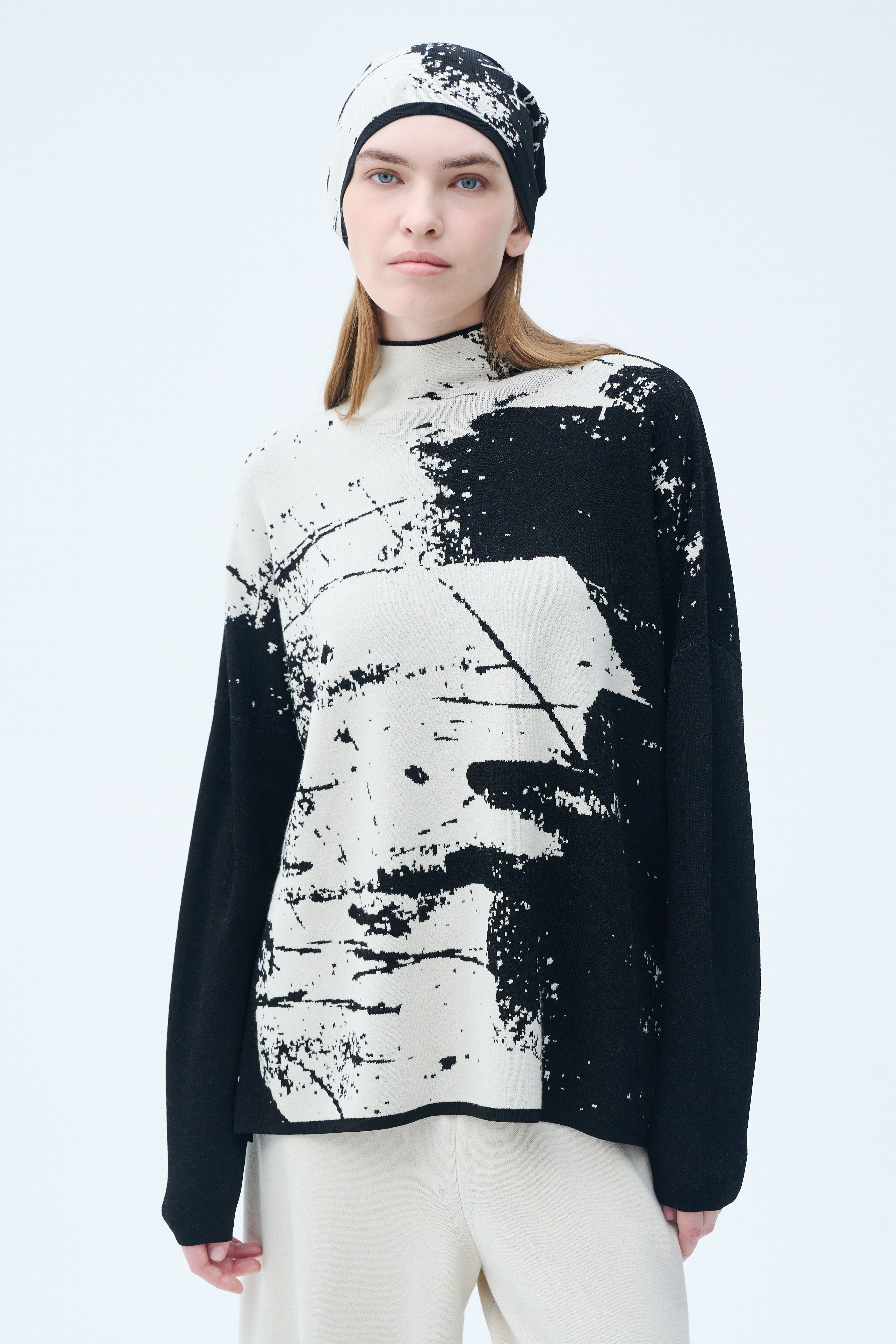 Джемпер Инь-Ян  от Lesel (Лесель)! Заказывайте по ✆ 8 (800) 777 02 37