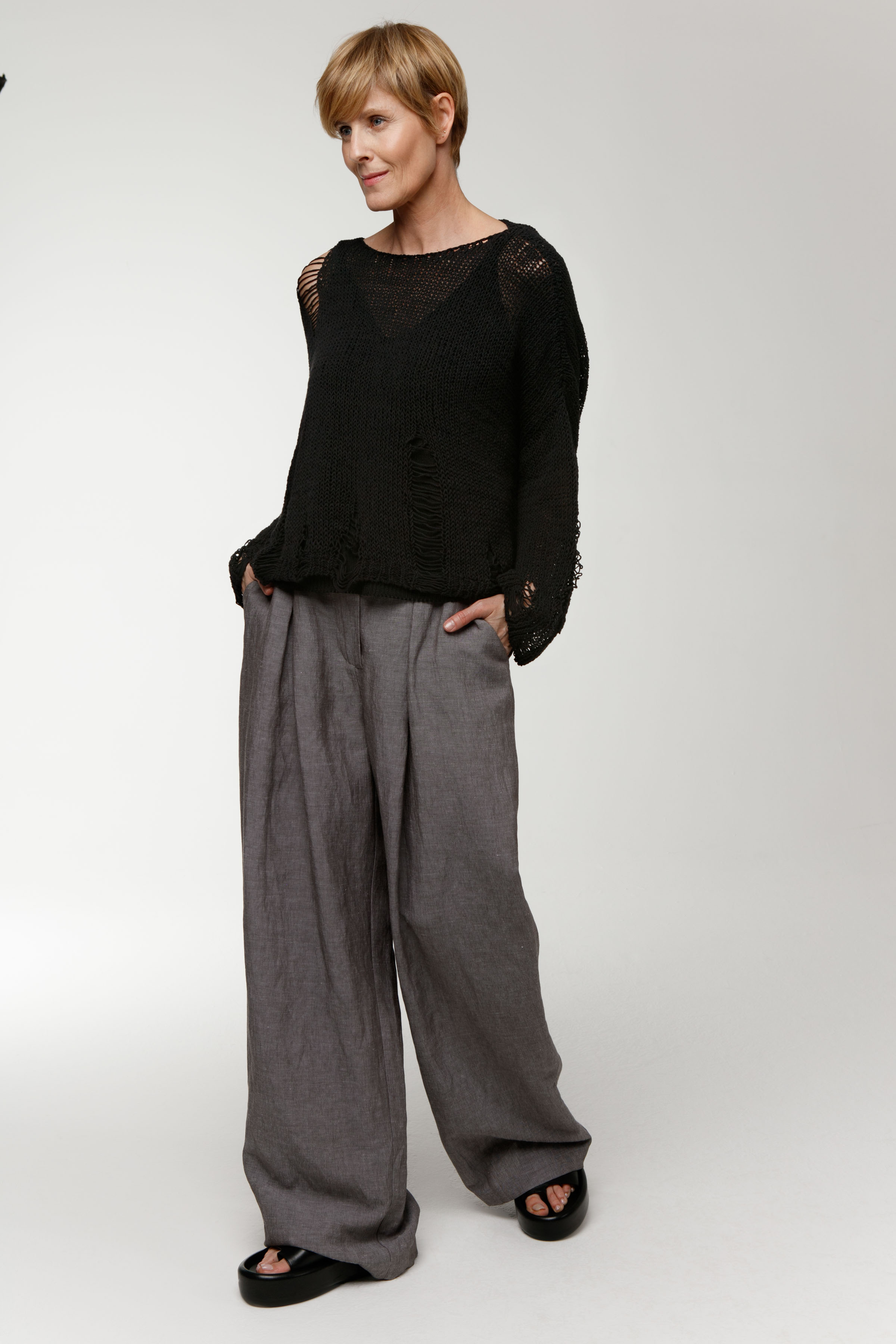 Брюки прямые со складками, лён  от Lesel (Лесель)! Заказывайте по ✆ 8 (800) 777 02 37