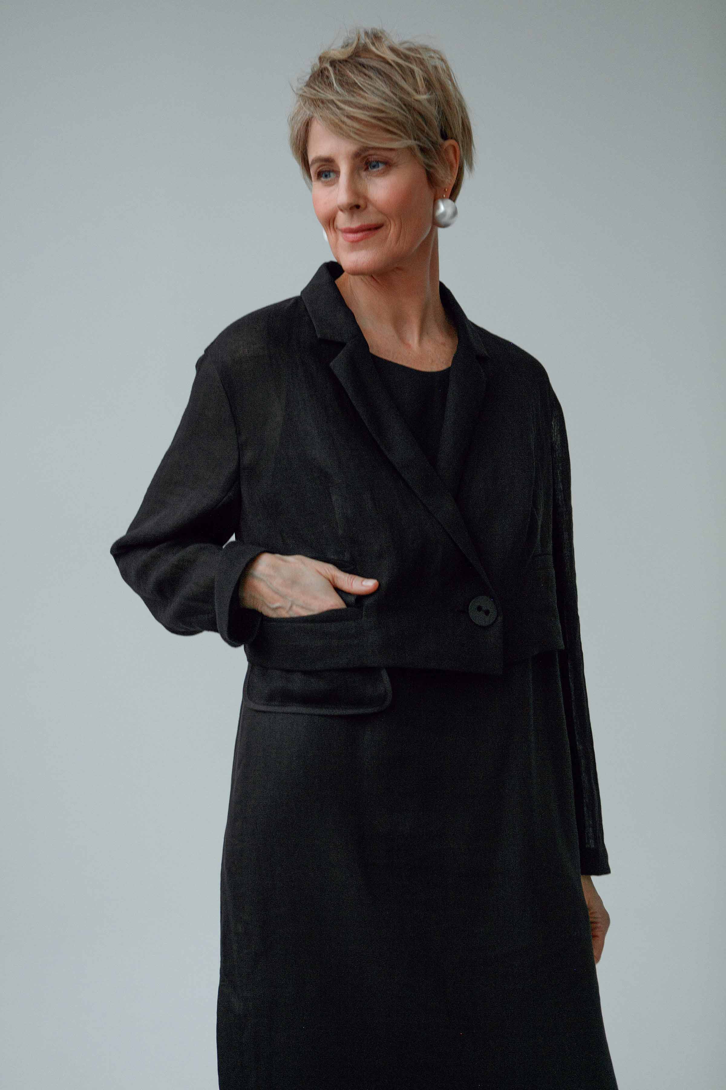 Жакет Короткий, лён 00 Черный (noir) от Lesel (Лесель)! Заказывайте по ✆ 8 (800) 777 02 37