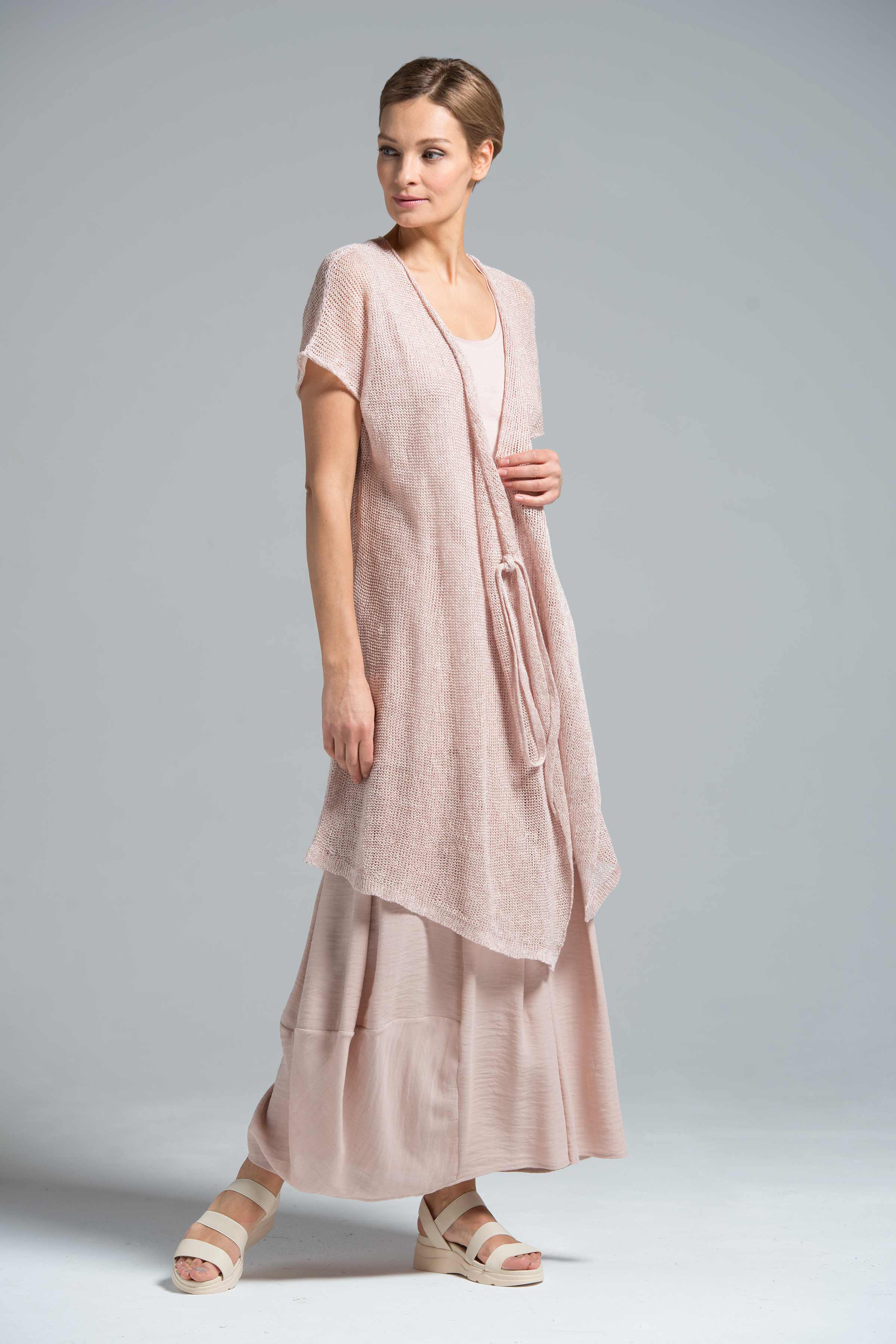 Кардиган удлинённый без рукавов 41 Розовый мрамор (marbre rose) от Lesel (Лесель)! Заказывайте по ✆ 8 (800) 777 02 37