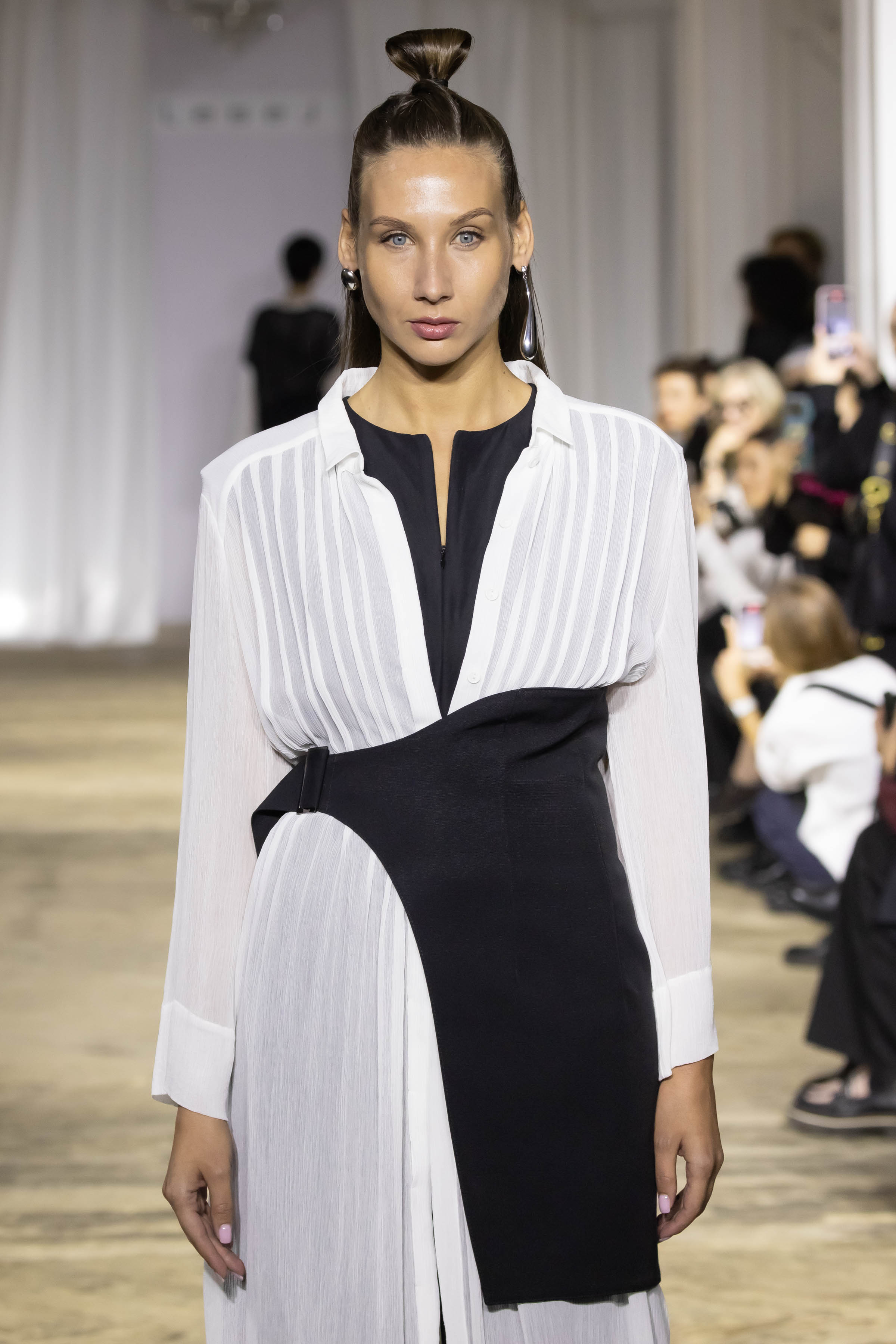 Жилет-корсет 00 Черный (noir), 37 Аквамарин (aiqumarine) от Lesel (Лесель)! Заказывайте по ✆ 8 (800) 777 02 37