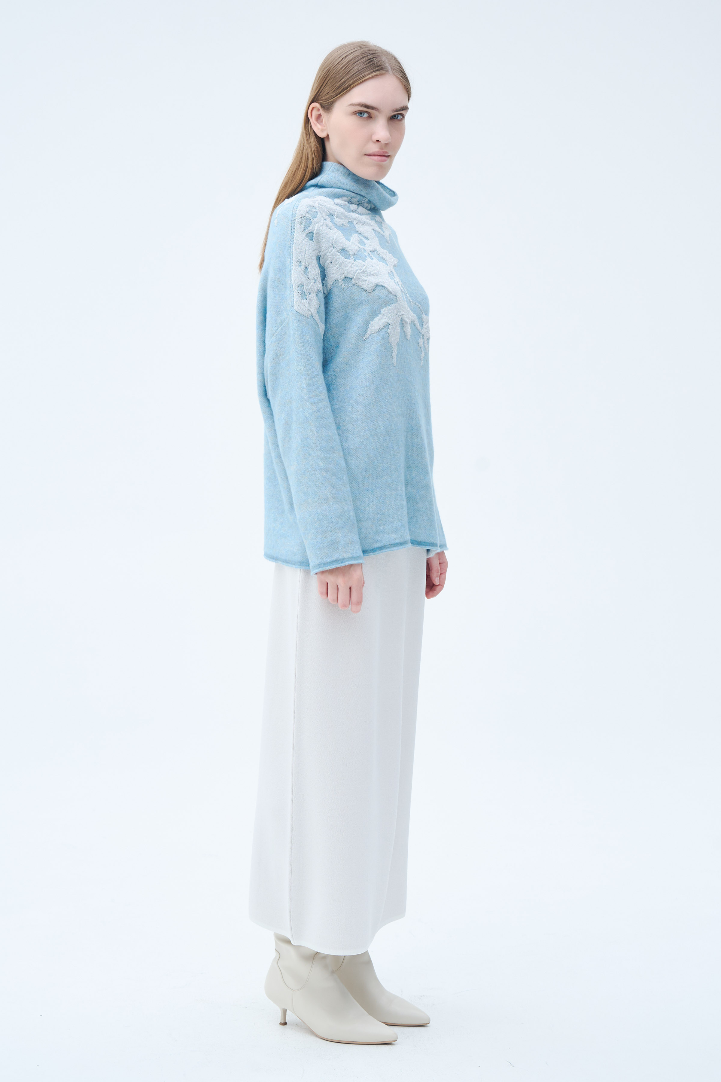 Джемпер Сквозь листву  от Lesel (Лесель)! Заказывайте по ✆ 8 (800) 777 02 37