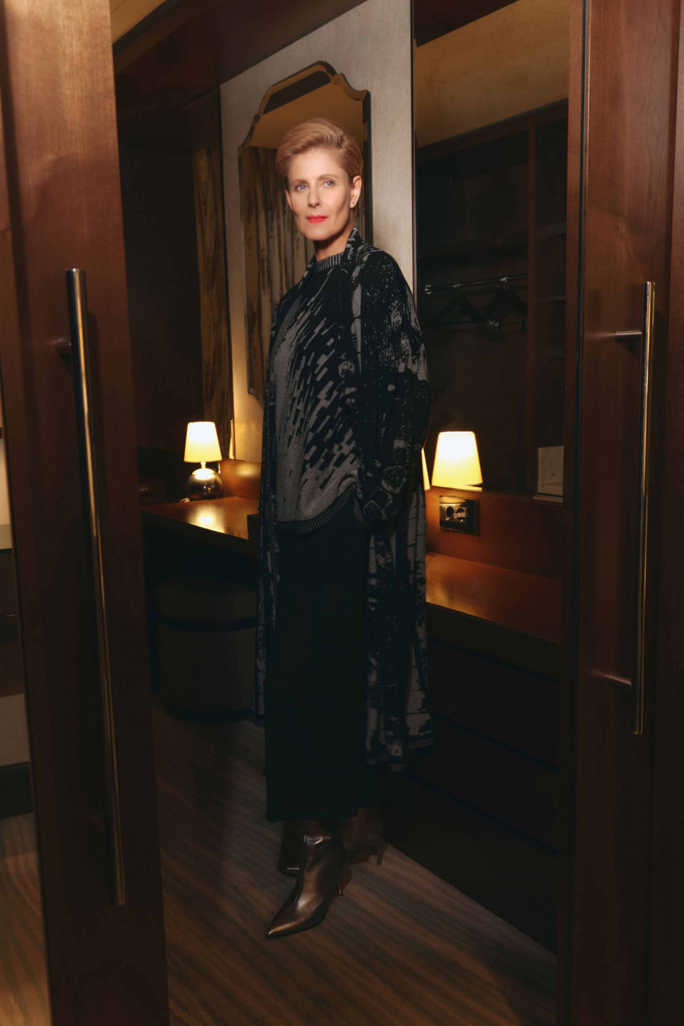 Брюки Широкие укороченные, креп  от Lesel (Лесель)! Заказывайте по ✆ 8 (800) 777 02 37