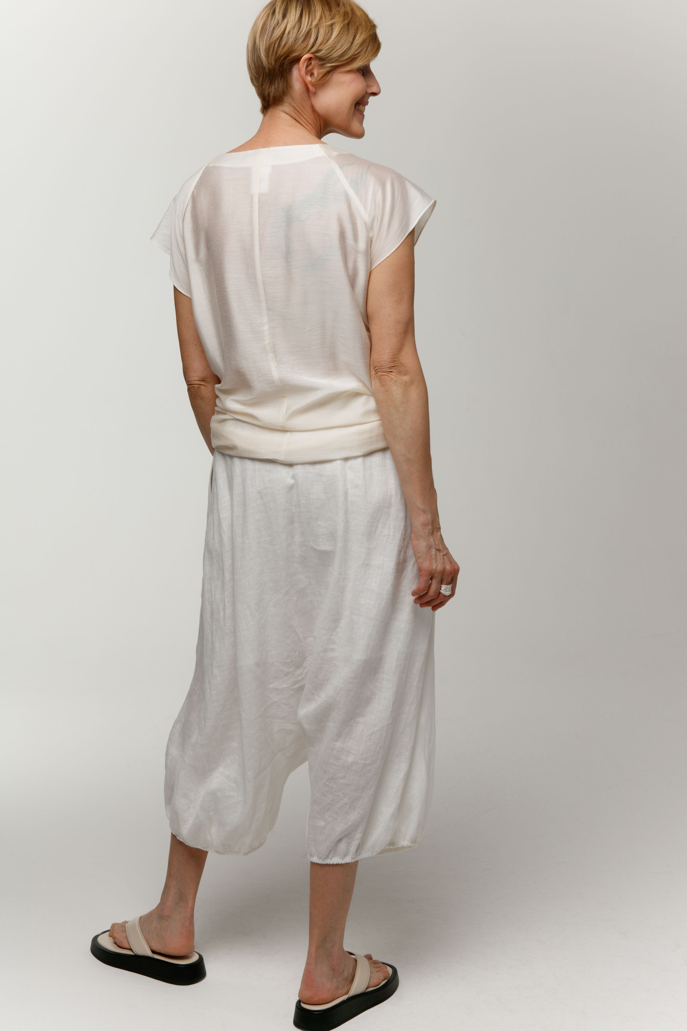 Блуза с узлом, шёлк  от Lesel (Лесель)! Заказывайте по ✆ 8 (800) 777 02 37