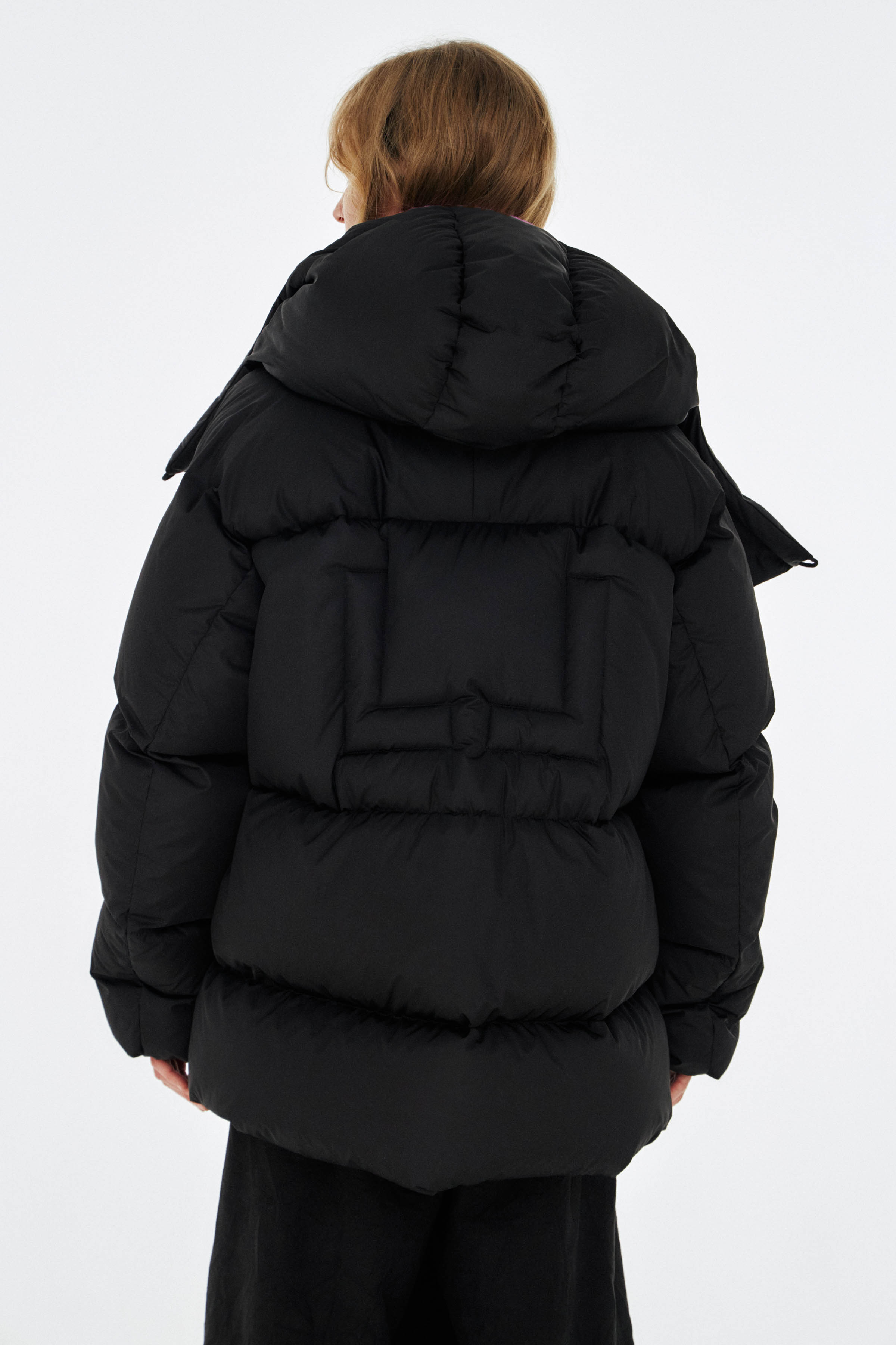 Куртка пуховая с навесными петлями 66 Ярко-зеленый (verf clair), 23 Красный (rouge), 10 Серый (grise), 43 Цикламен (cyclamen), 00 Черный (noir) от Lesel (Лесель)! Заказывайте по ✆ 8 (800) 777 02 37