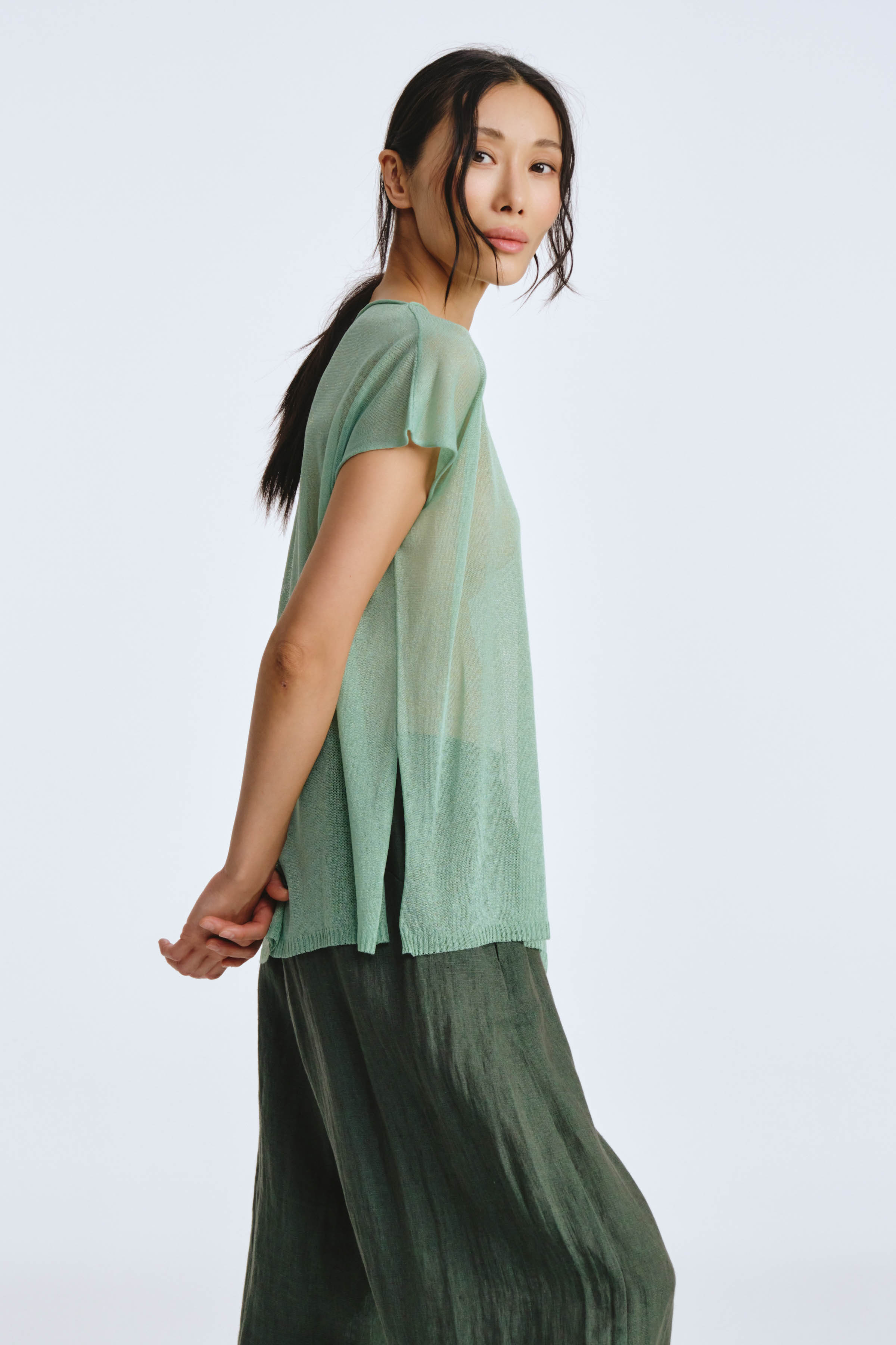 Джемпер с коротким рукавом Тень  от Lesel (Лесель)! Заказывайте по ✆ 8 (800) 777 02 37