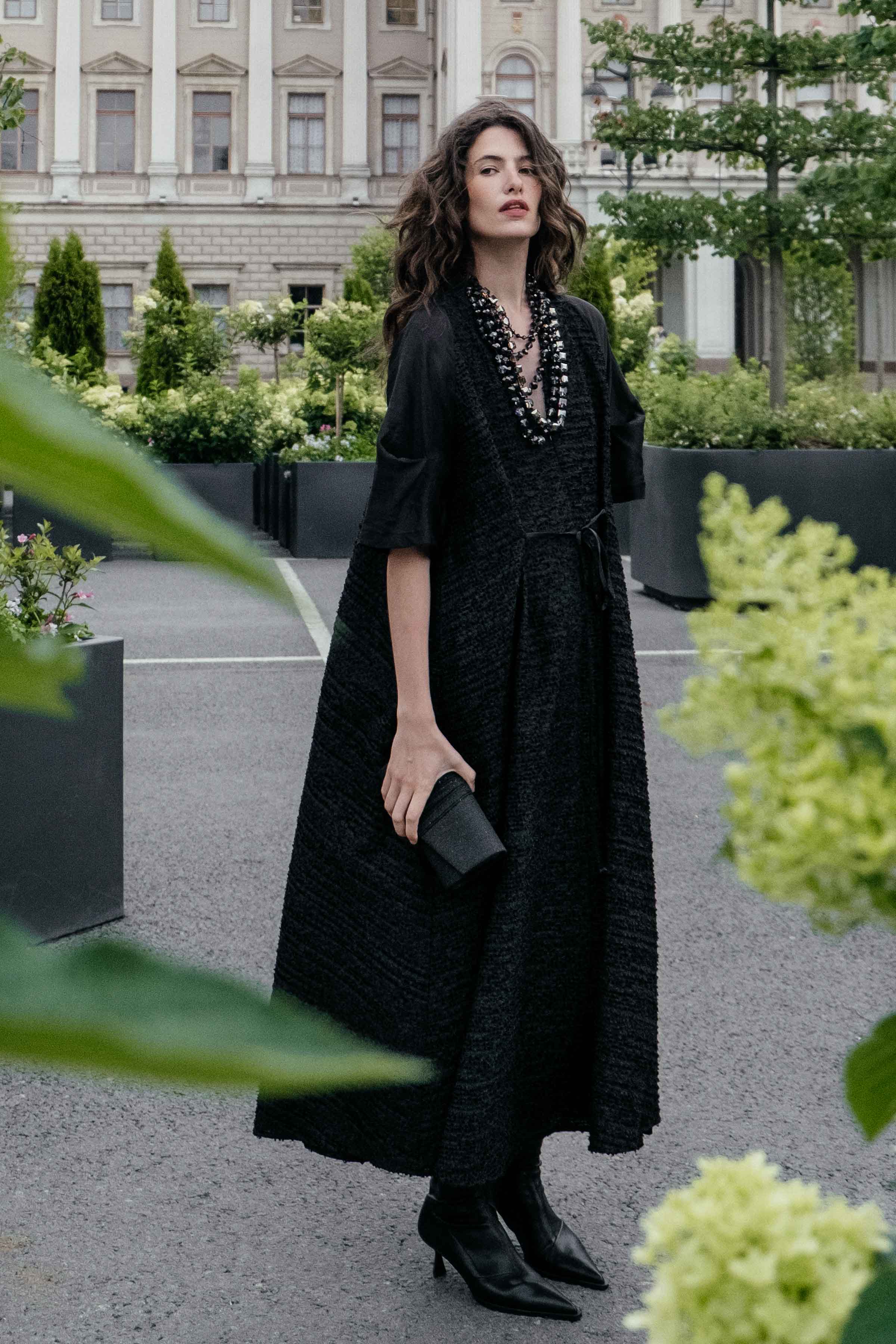 Платье Далмат с прозрачными рукавами  от Lesel (Лесель)! Заказывайте по ✆ 8 (800) 777 02 37