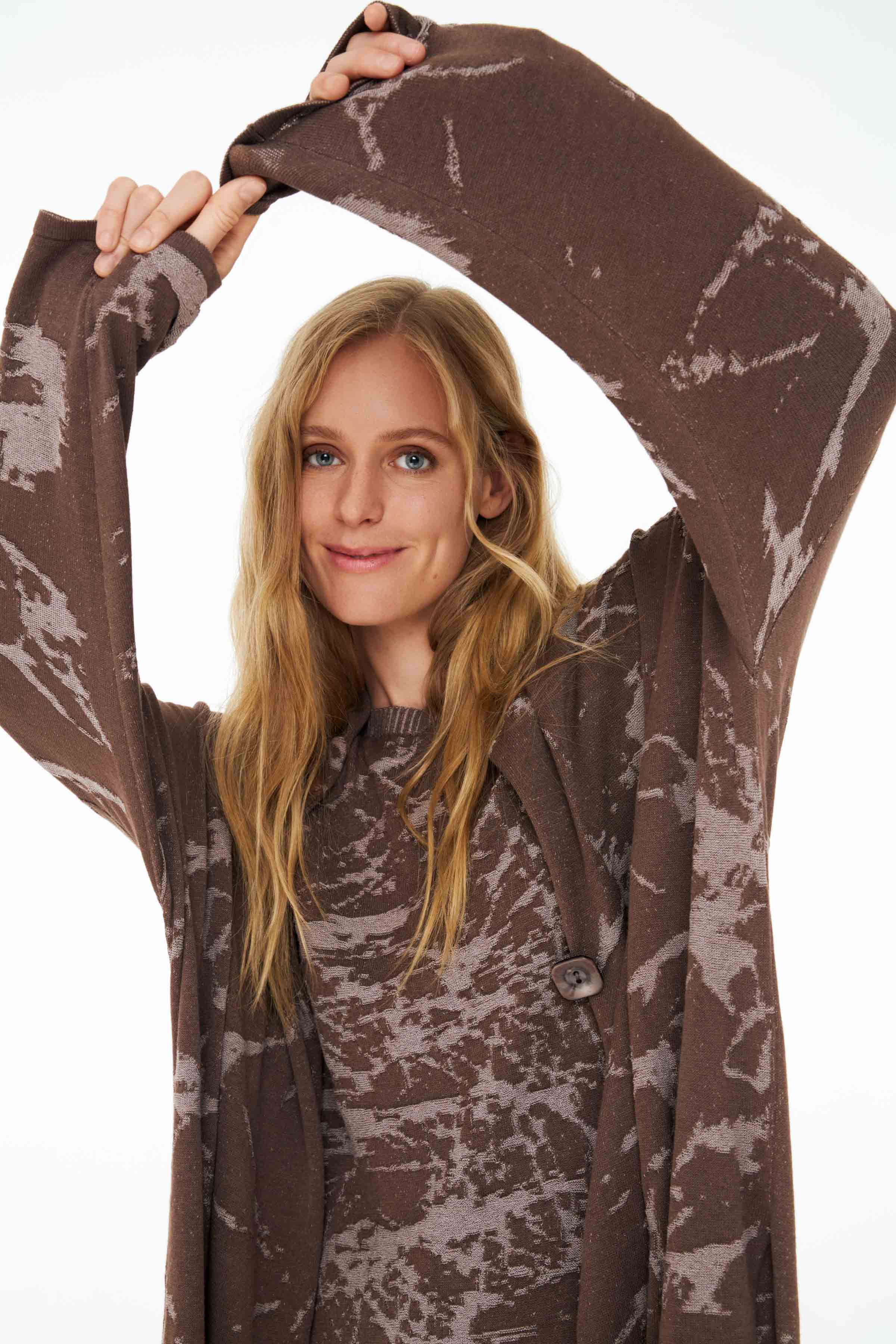 Кардиган удлиненный Мрамор 74 Тень (ombre) от Lesel (Лесель)! Заказывайте по ✆ 8 (800) 777 02 37