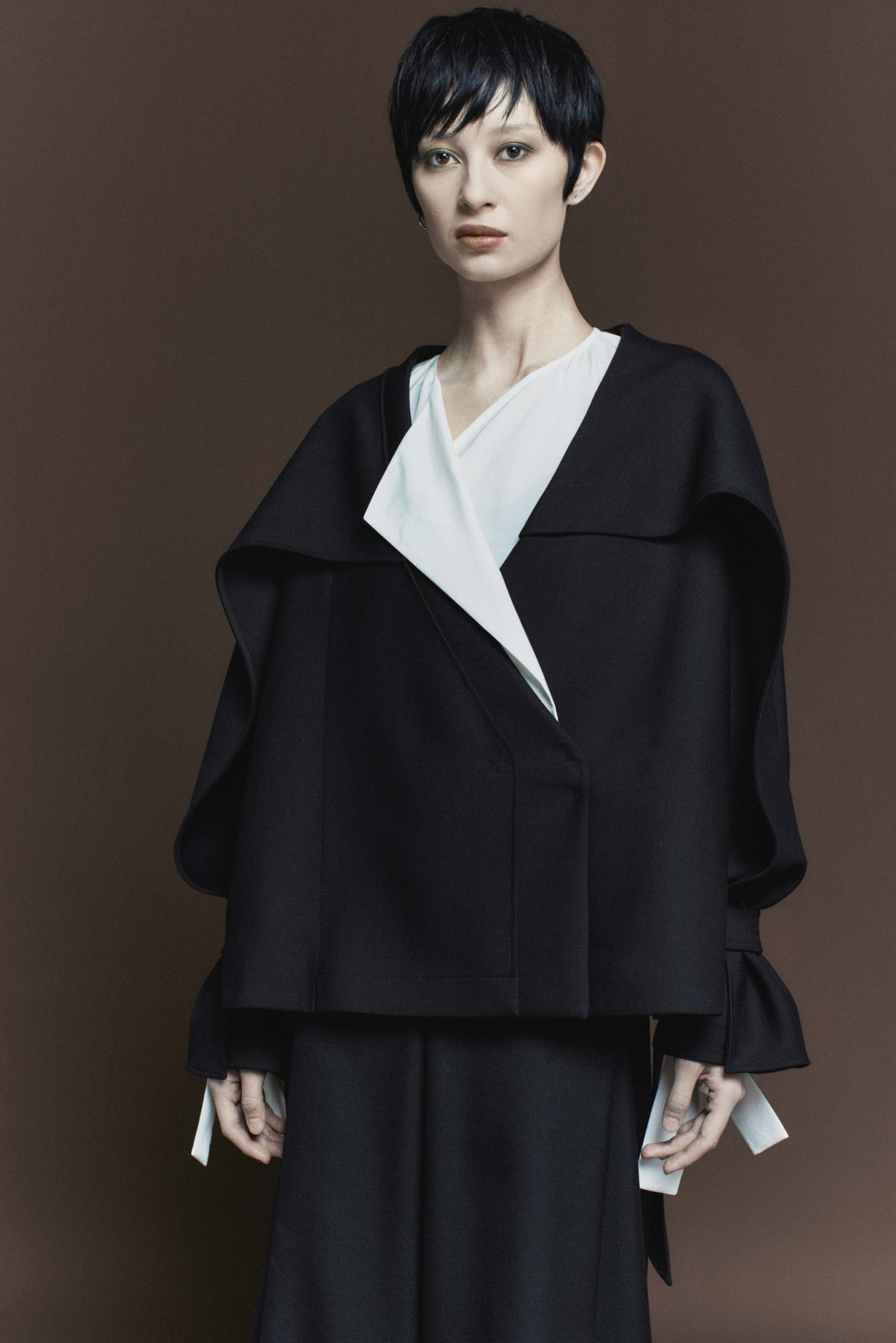 Тренч короткий, пелерины