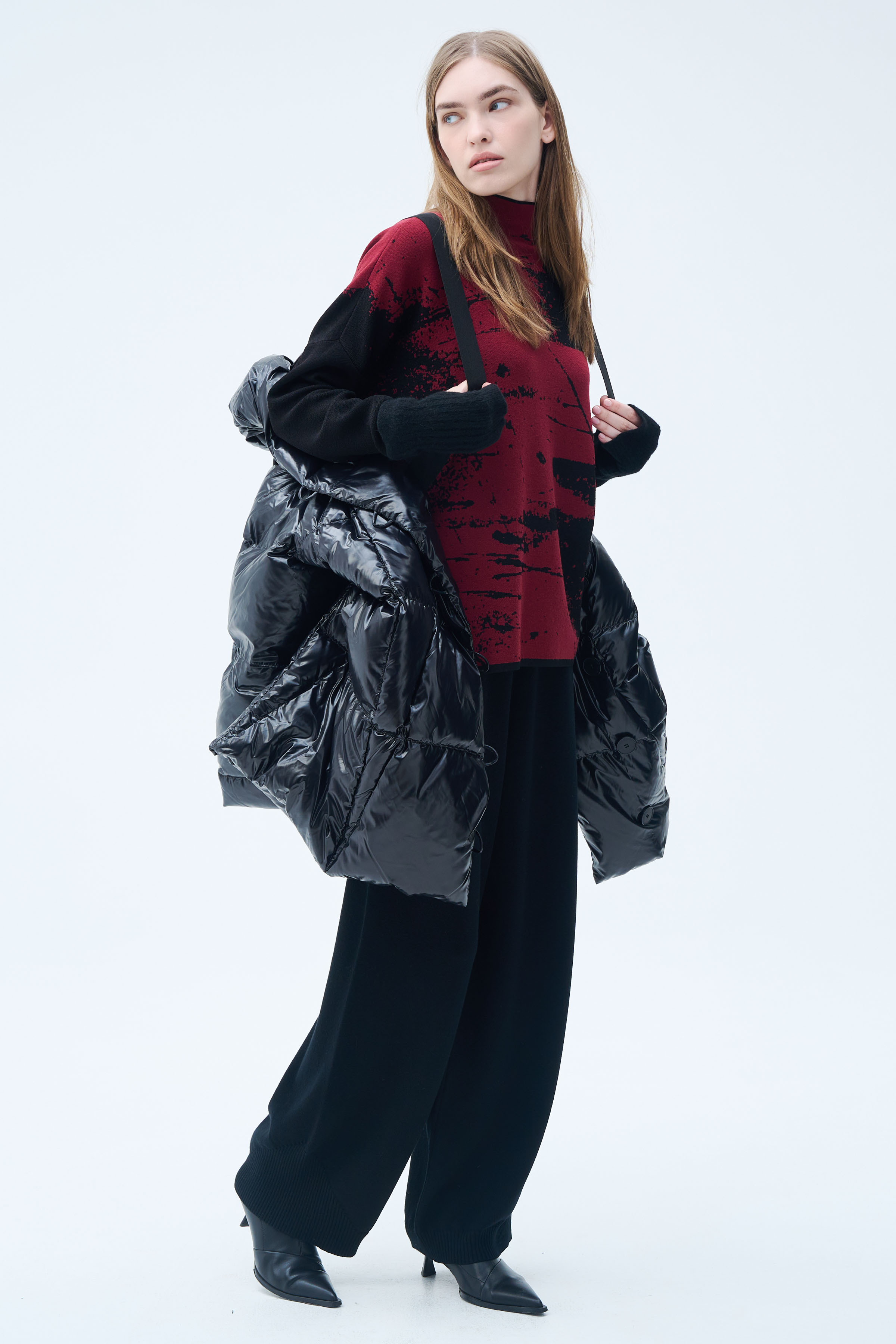 Куртка пуховая пончо-квадрат