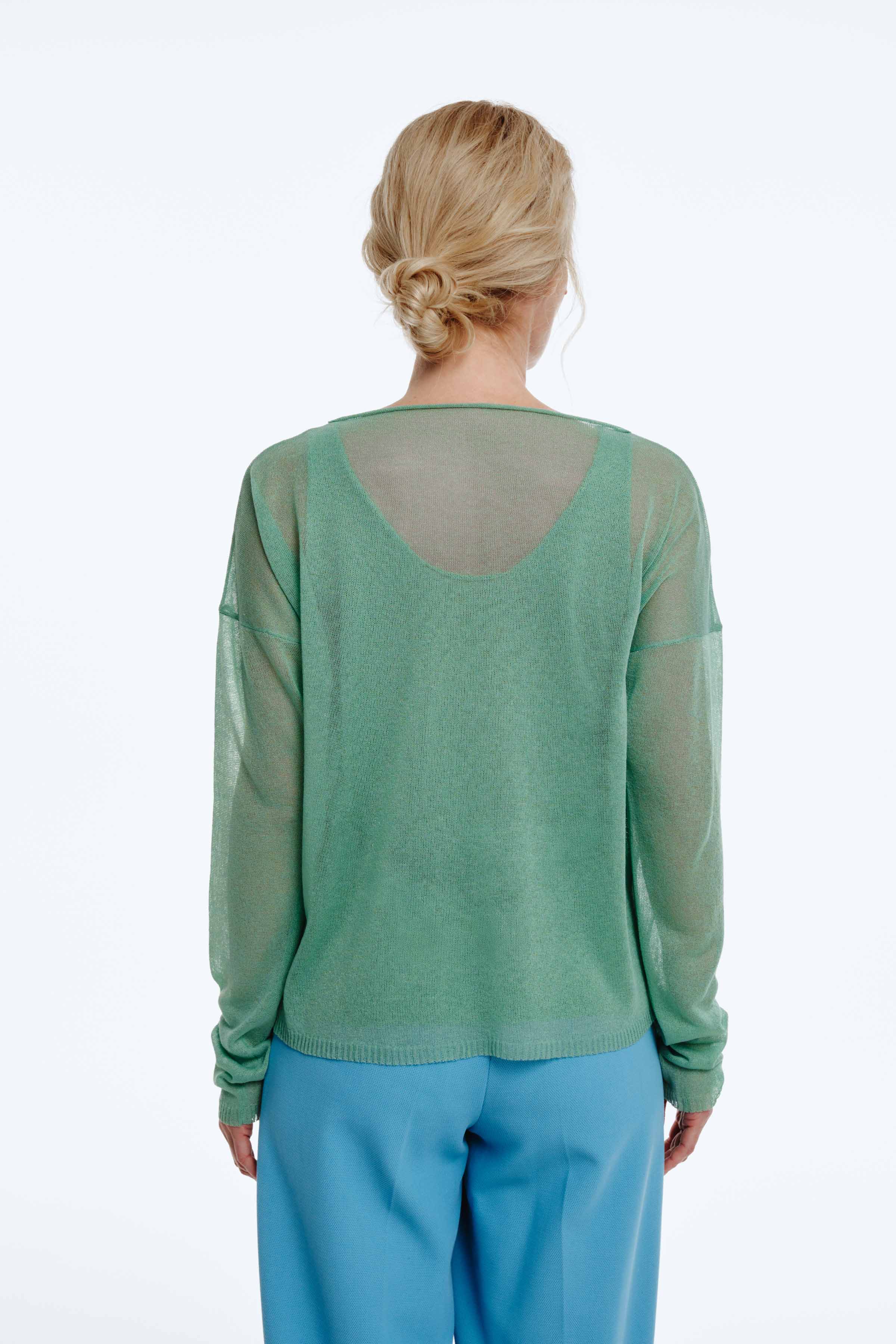 Джемпер Цветок с бутоном  от Lesel (Лесель)! Заказывайте по ✆ 8 (800) 777 02 37