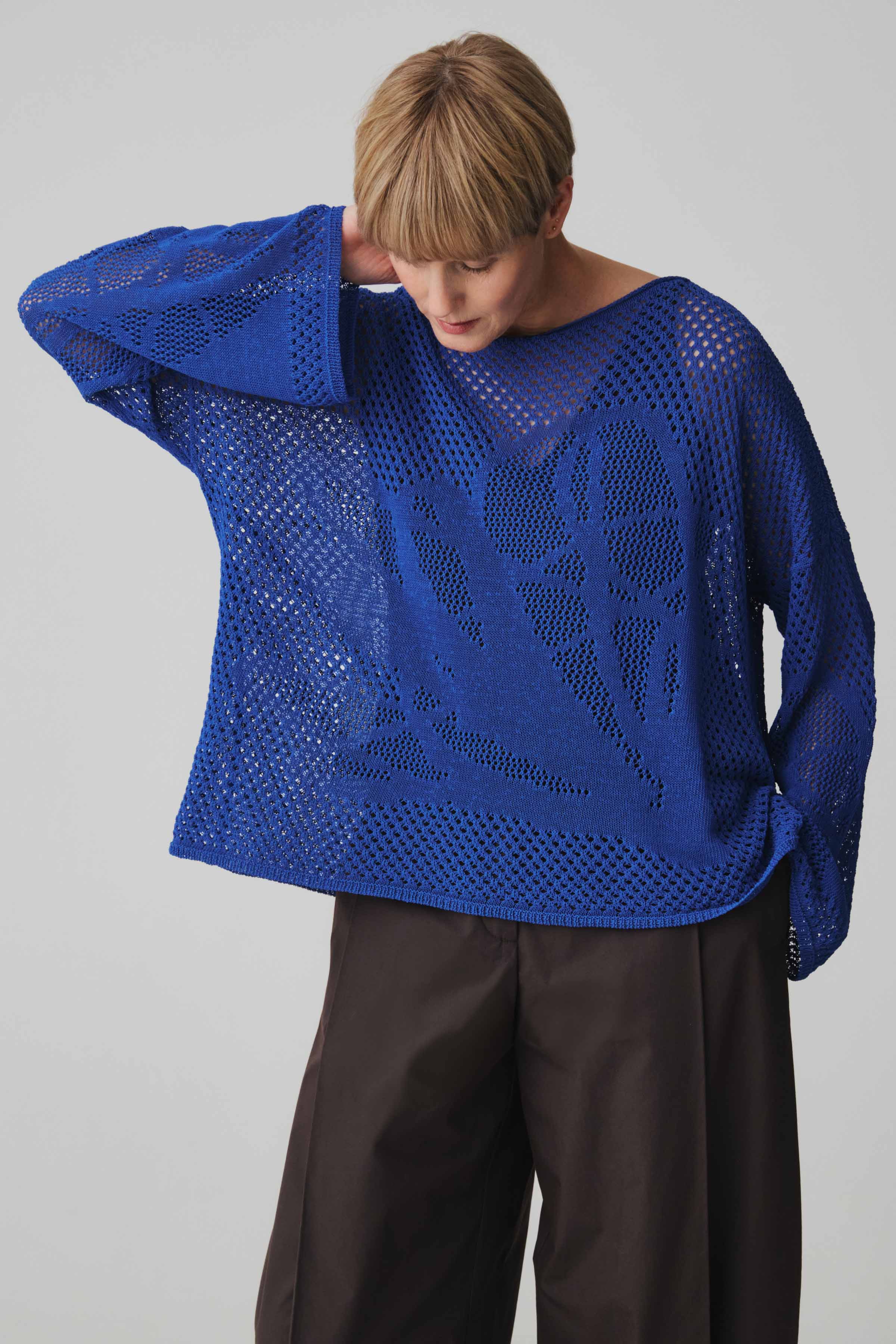 Джемпер с длинным рукавом Ажурная графика