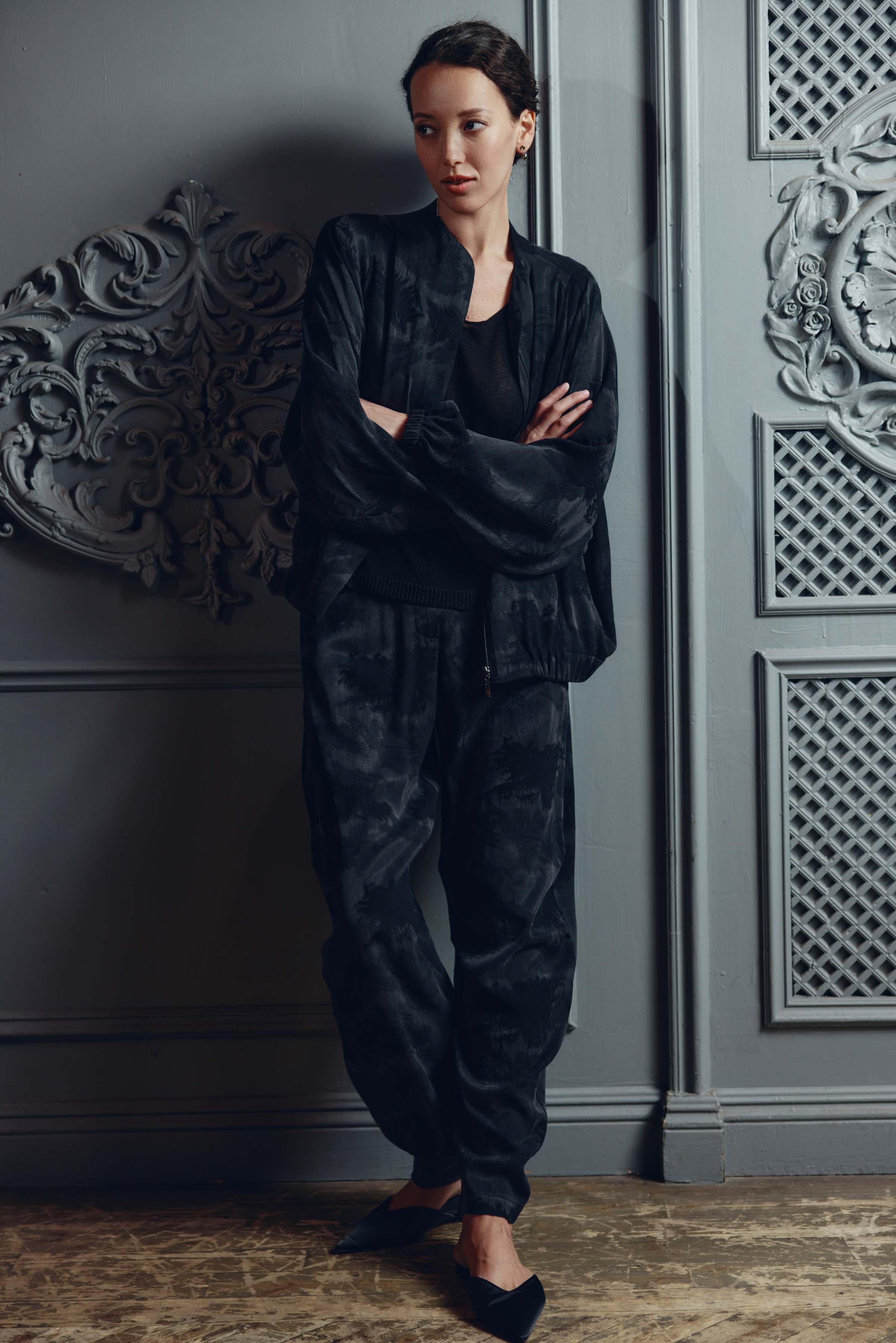 Брюки овал с защипами, жаккард  от Lesel (Лесель)! Заказывайте по ✆ 8 (800) 777 02 37