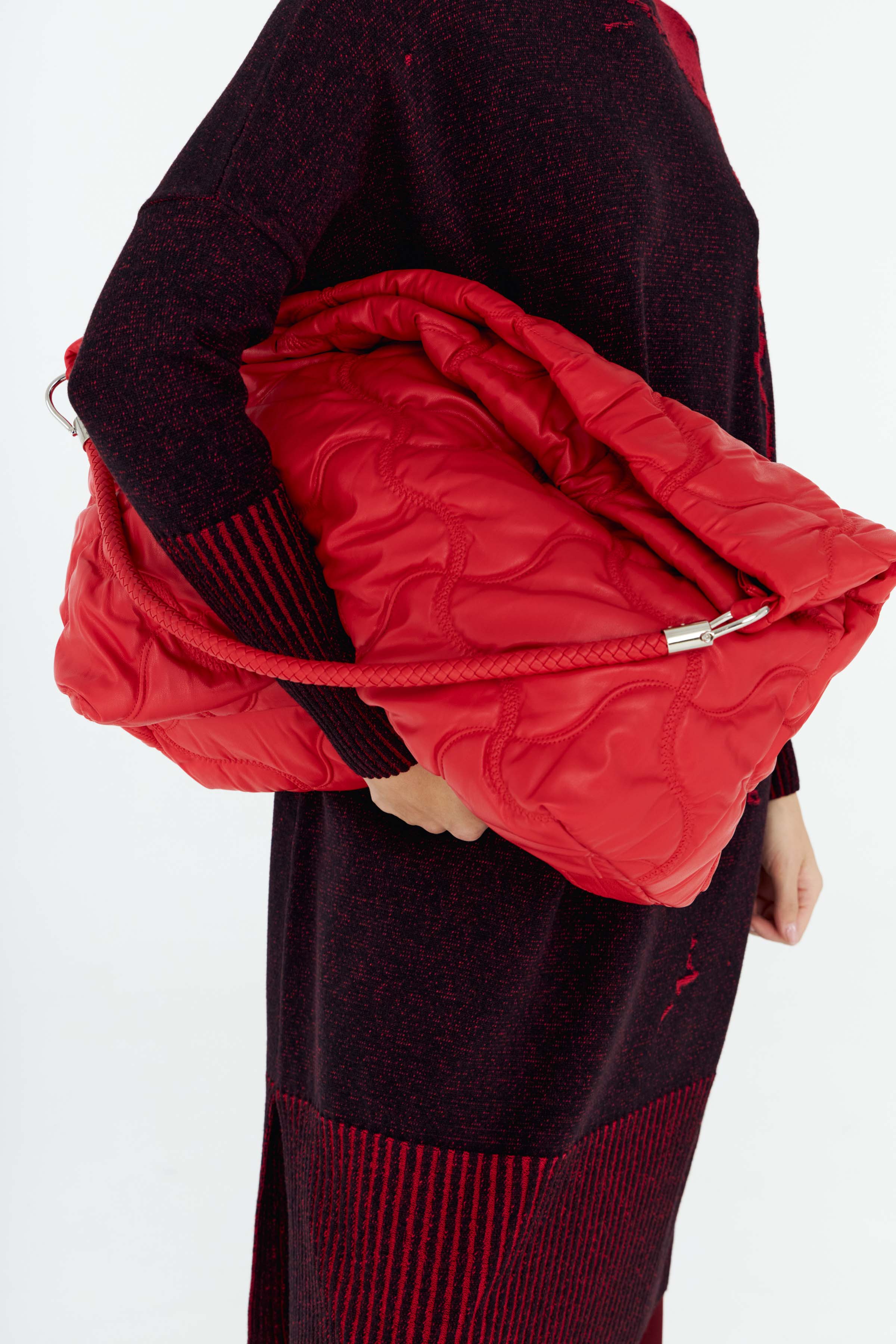 Сумка стеганая эко-кожа большая 00 Черный (noir), 25 Красный (rouge) от Lesel (Лесель)! Заказывайте по ✆ 8 (800) 777 02 37