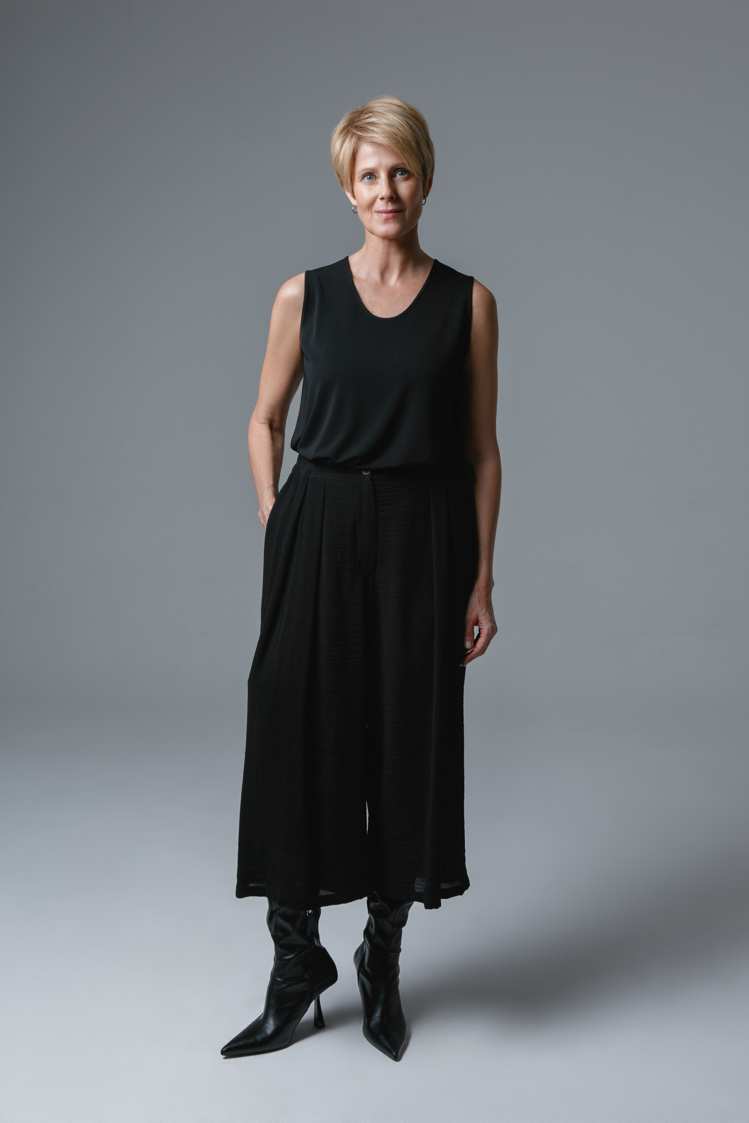 Брюки Широкие укороченные, креп  от Lesel (Лесель)! Заказывайте по ✆ 8 (800) 777 02 37