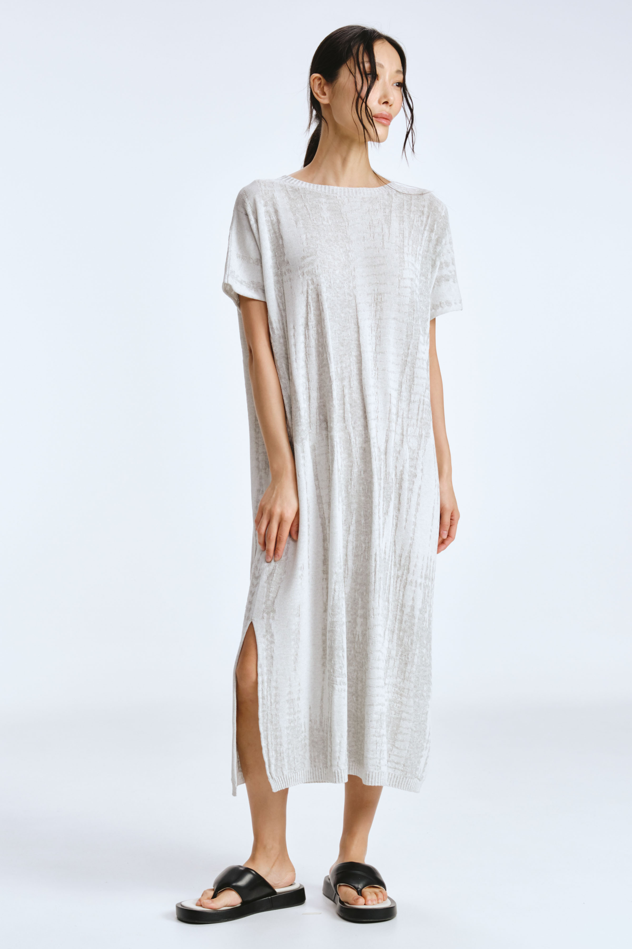 Платье Гофре 03 Кварц (quartz), 32 Сумерки (crepuscule), 00 Черный (noir), 06 Суфле (souffle), 36 Бирюза (turguoise) от Lesel (Лесель)! Заказывайте по ✆ 8 (800) 777 02 37