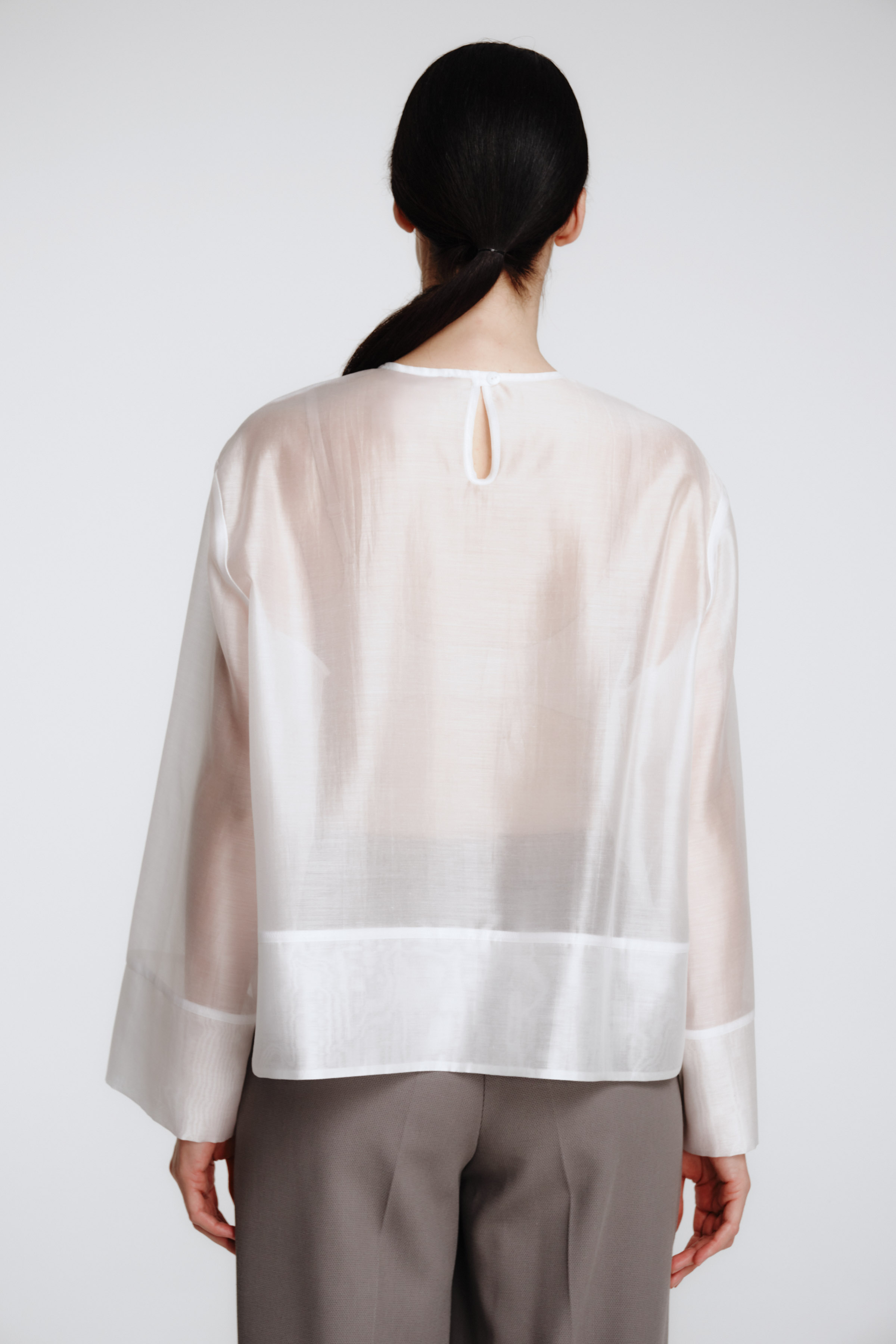 Блуза с круглой горловиной, прозрачная  от Lesel (Лесель)! Заказывайте по ✆ 8 (800) 777 02 37