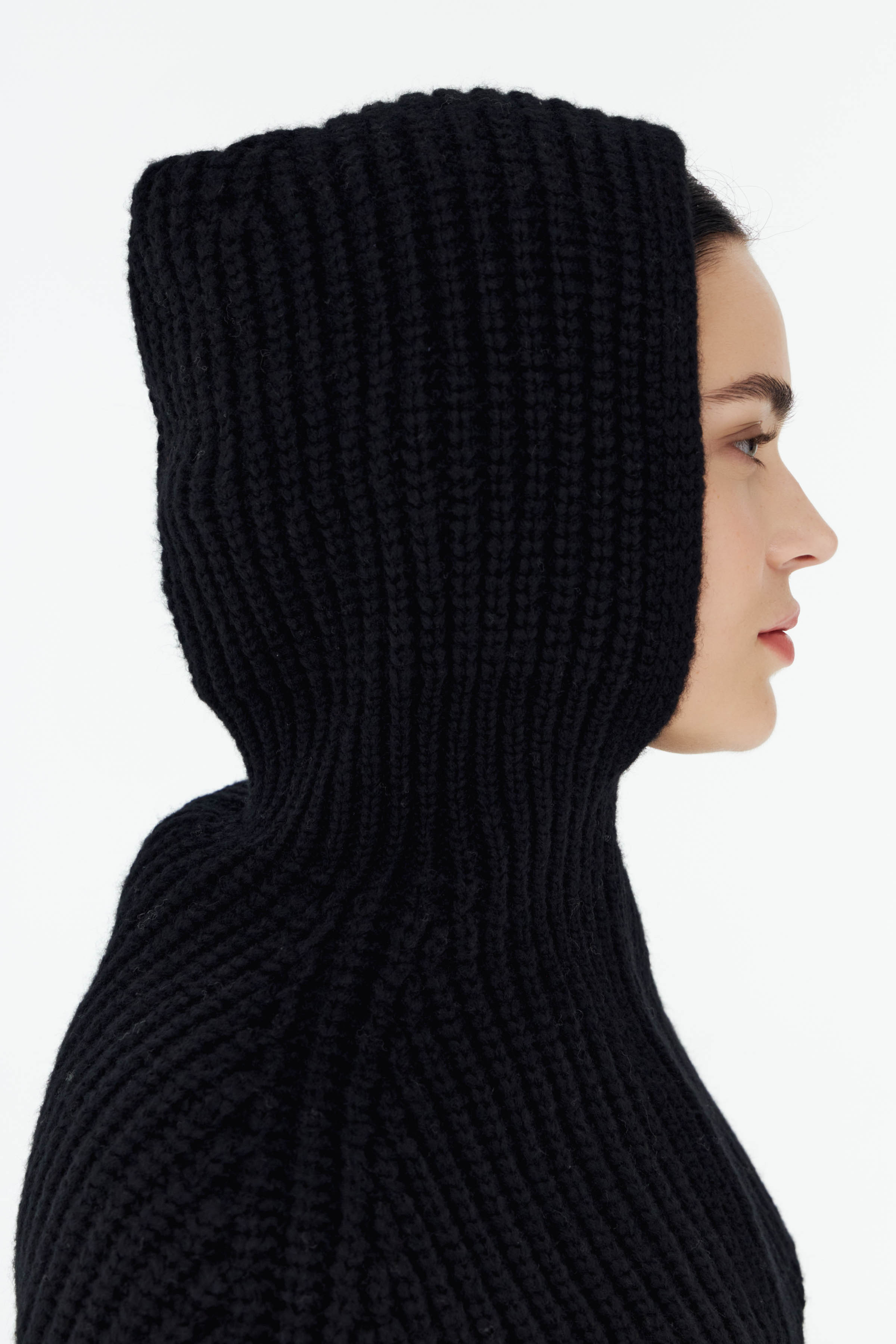 Капор с манишкой