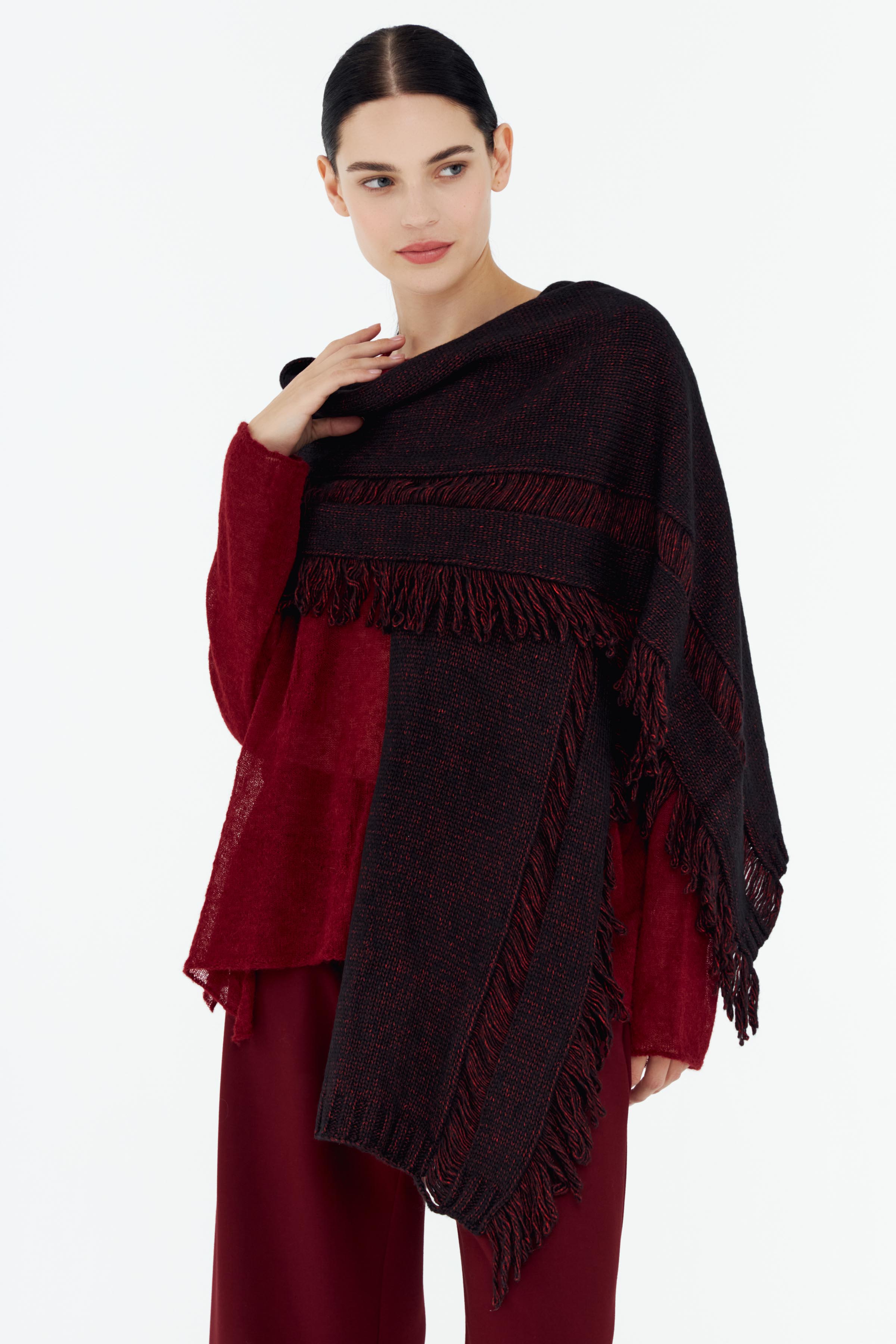 Шарф с бахромой