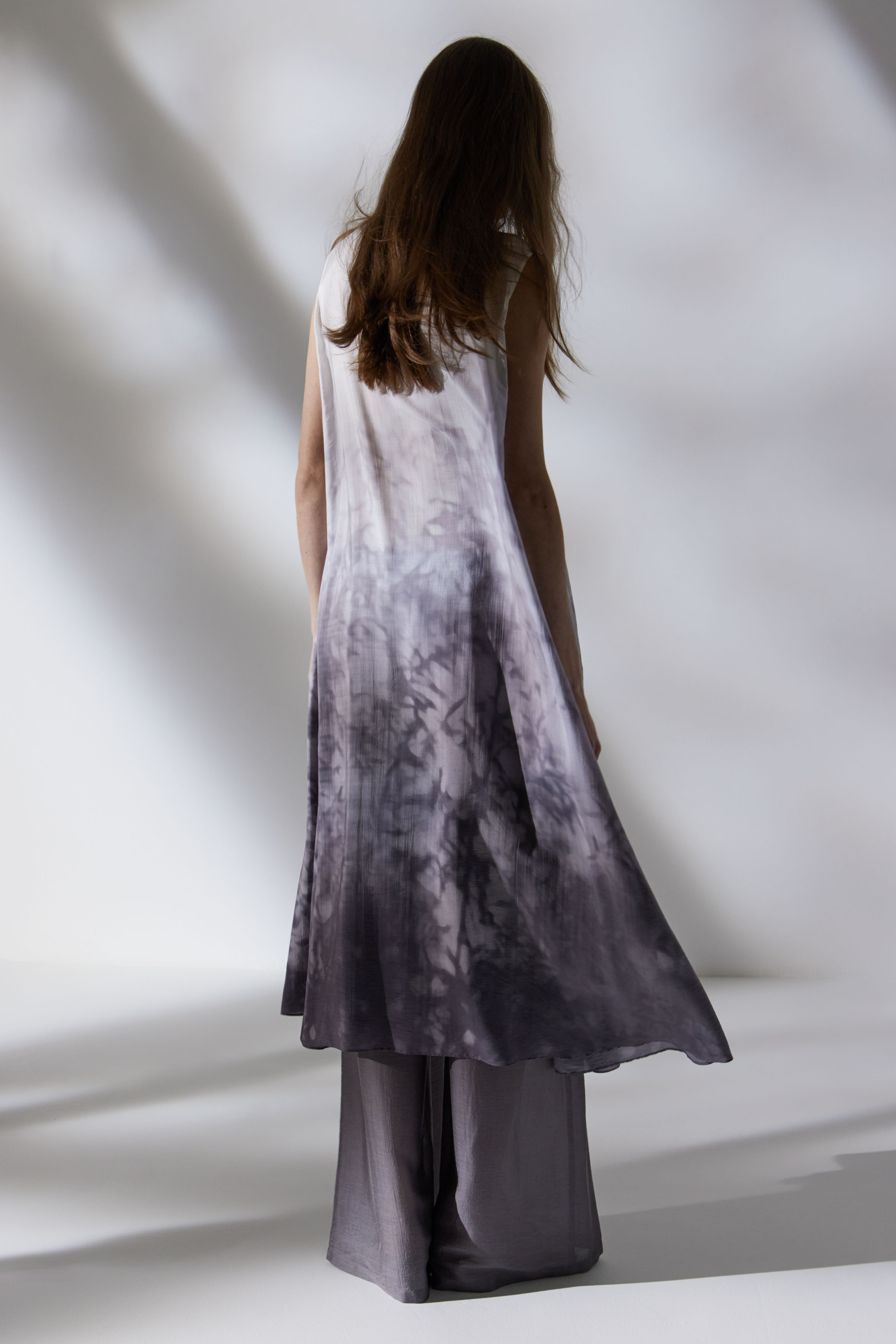 Платье Тень без рукавов 82 Тени (ombres) от Lesel (Лесель)! Заказывайте по ✆ 8 (800) 777 02 37