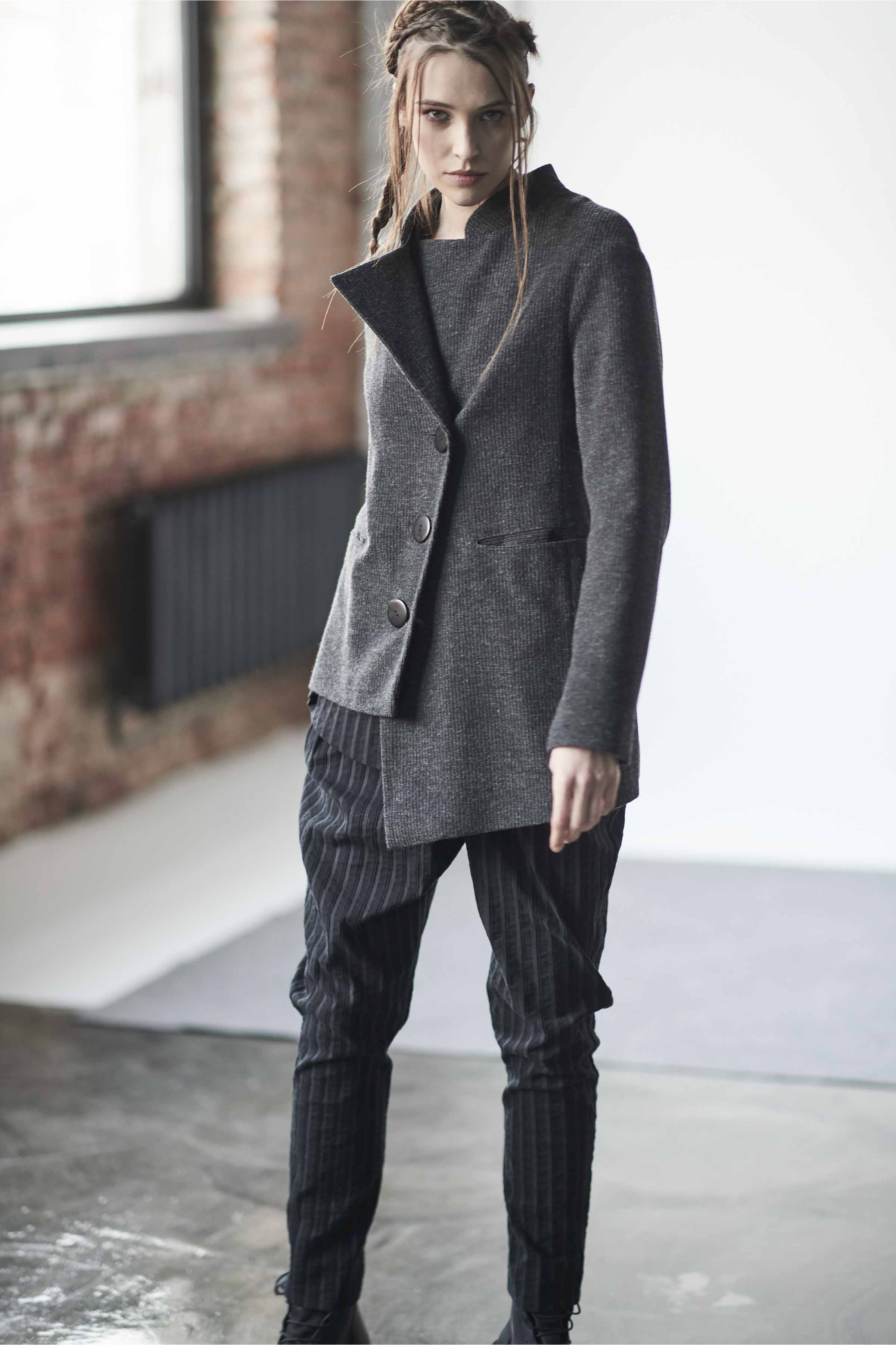 Брюки галифе с запахом в полоску 00 Черный (noir) от Lesel (Лесель)! Заказывайте по ✆ 8 (800) 777 02 37