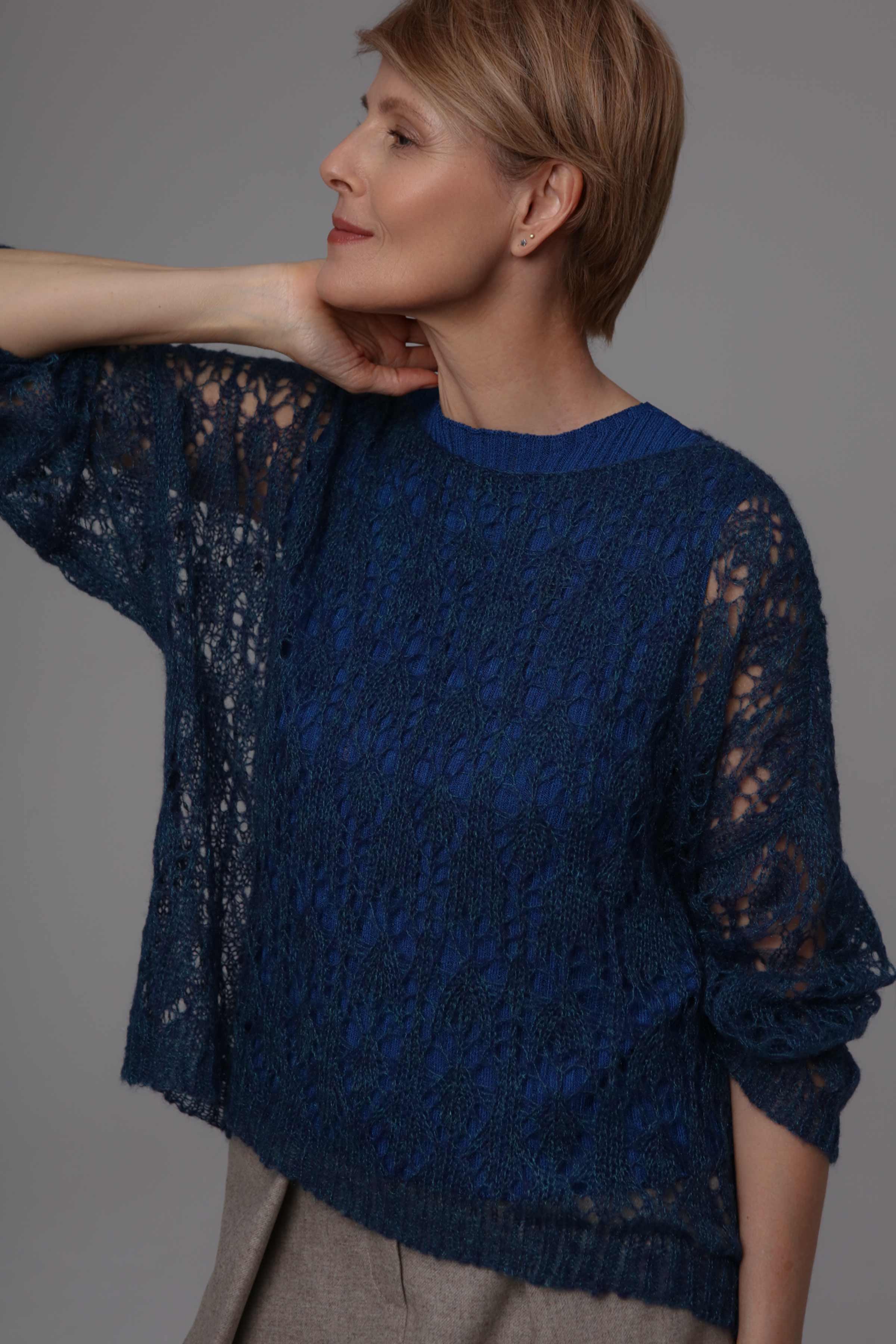 Топ Безрукавка Ластичная 36 Электрик (electrique) от Lesel (Лесель)! Заказывайте по ✆ 8 (800) 777 02 37