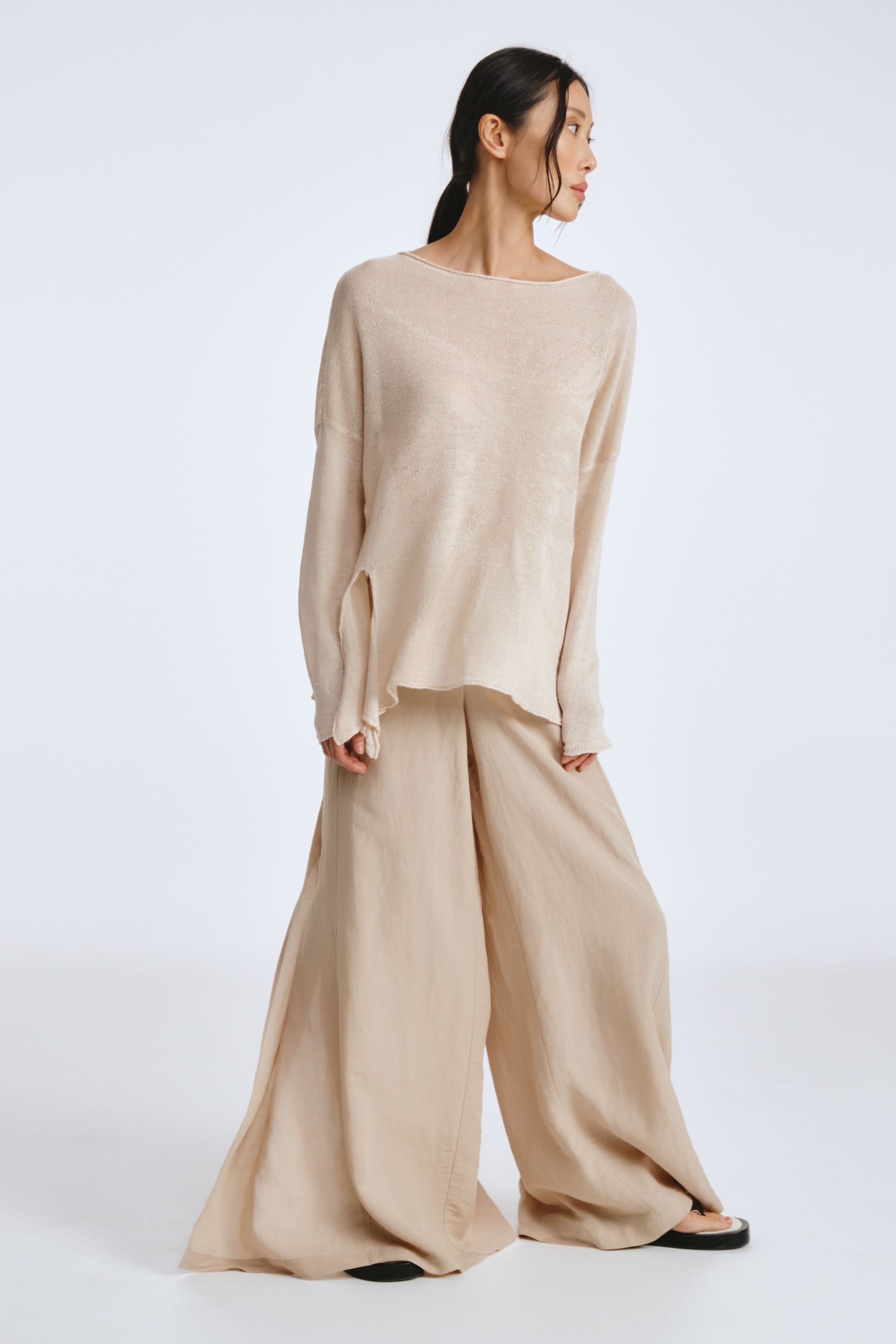 Брюки прямые с отлетными деталями, тонкий лен  от Lesel (Лесель)! Заказывайте по ✆ 8 (800) 777 02 37