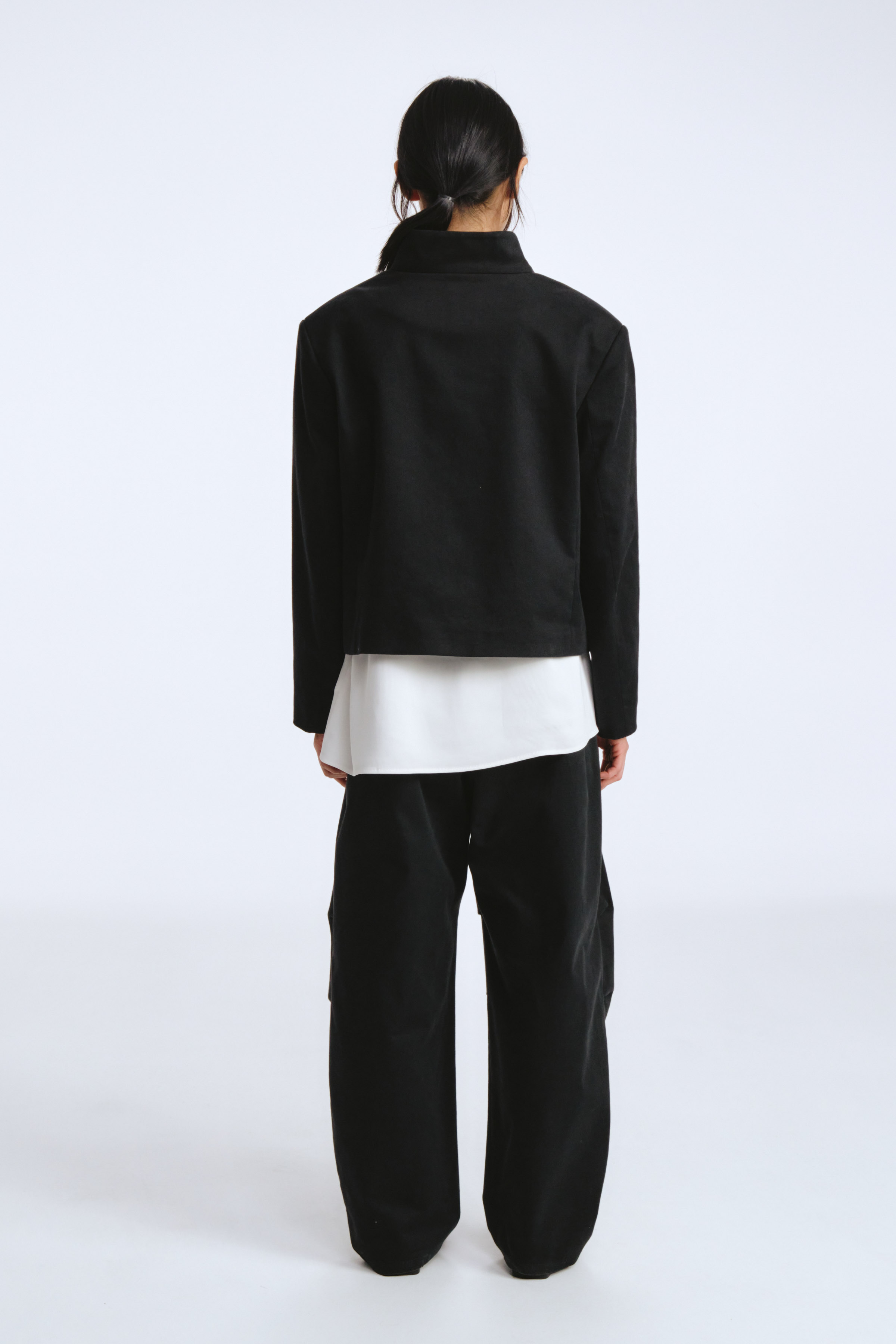 Брюки овал с защипами на колене  от Lesel (Лесель)! Заказывайте по ✆ 8 (800) 777 02 37