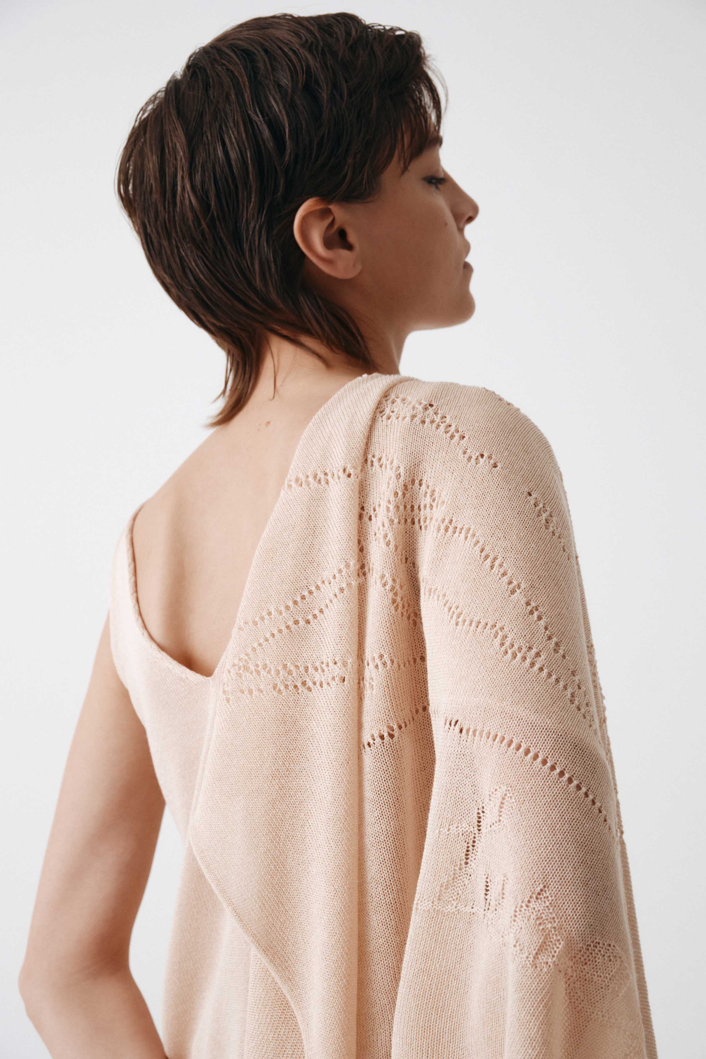 Платок Графика  от Lesel (Лесель)! Заказывайте по ✆ 8 (800) 777 02 37