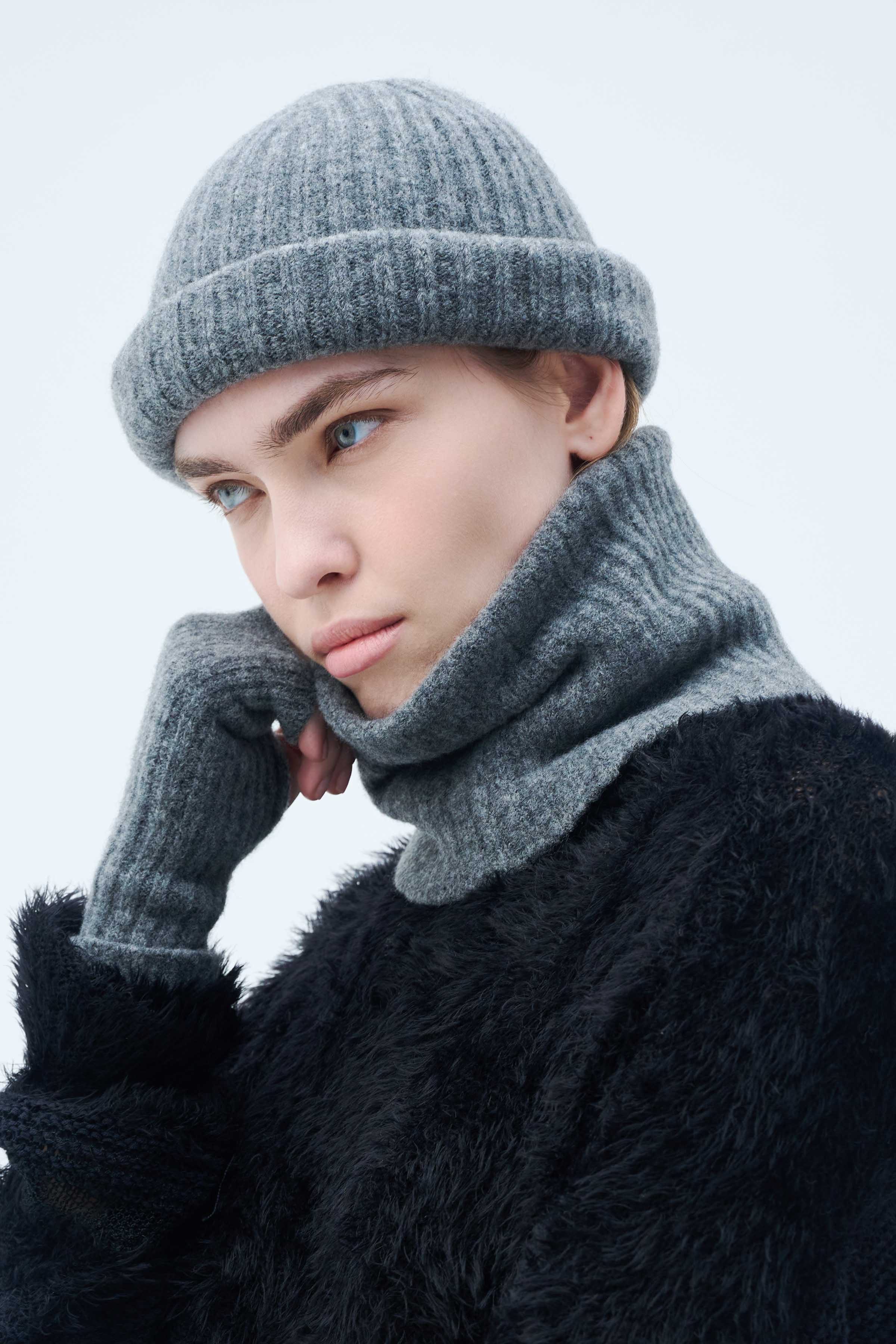 Шапка Резинка 15 Серый меланж (melange gris) от Lesel (Лесель)! Заказывайте по ✆ 8 (800) 777 02 37