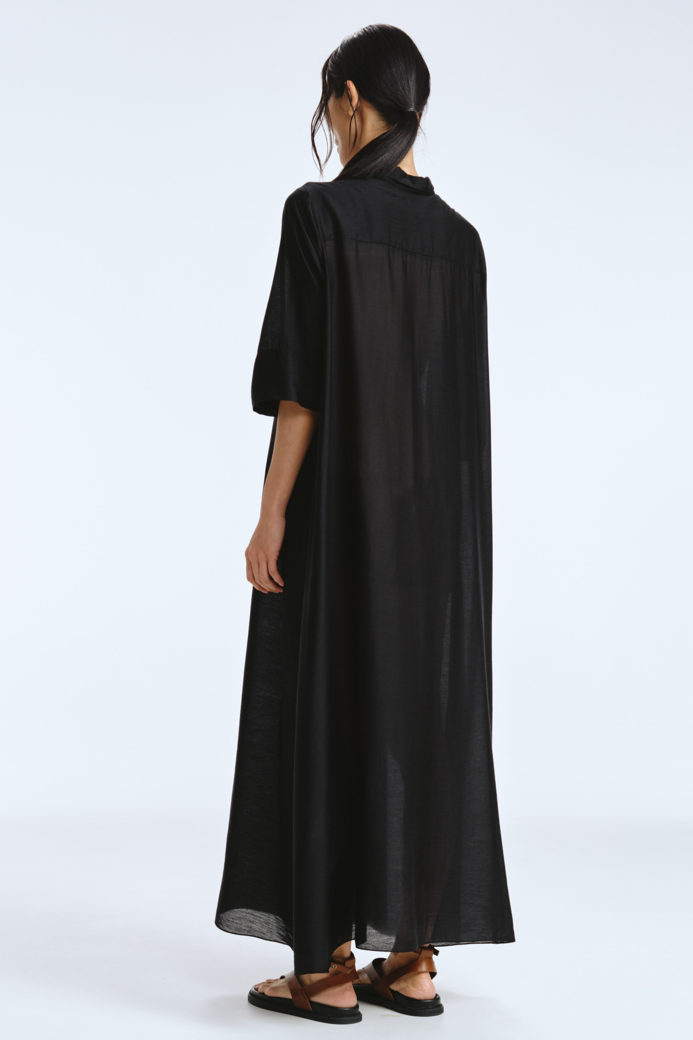 Платье рубашка с защипами