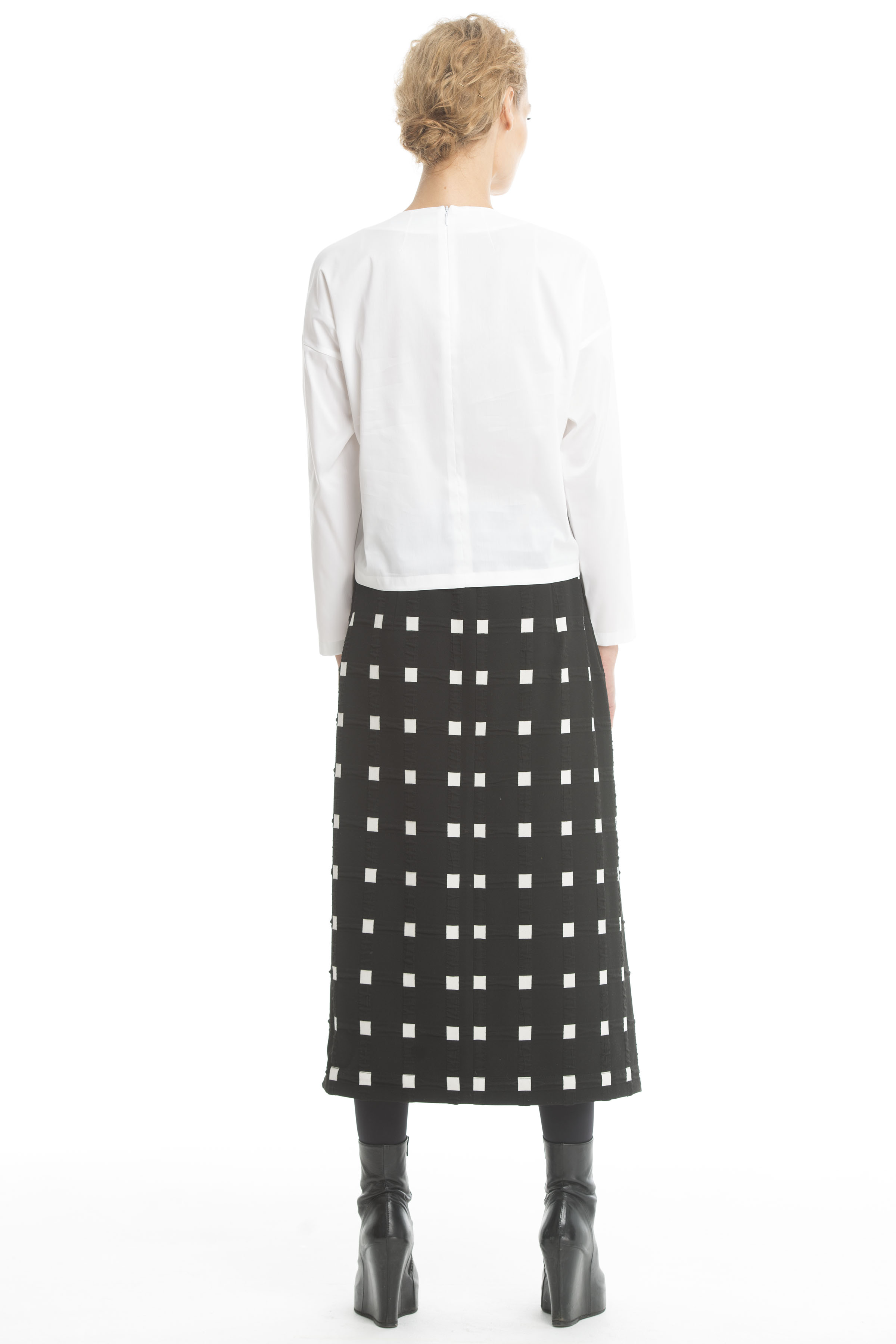 Юбка "Прямая с воланом Квадраты" 00+03 Черный+ молоко (noir+lait) от Lesel (Лесель)! Заказывайте по ✆ 8 (800) 777 02 37