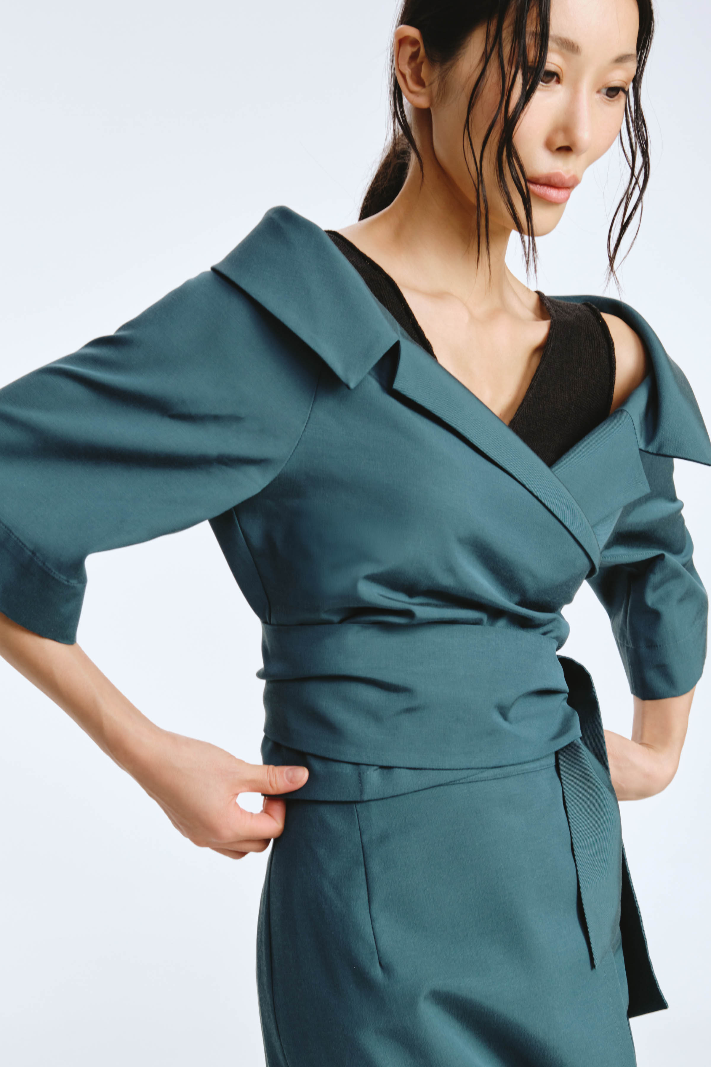 Блуза болеро с открытыми плечами  от Lesel (Лесель)! Заказывайте по ✆ 8 (800) 777 02 37