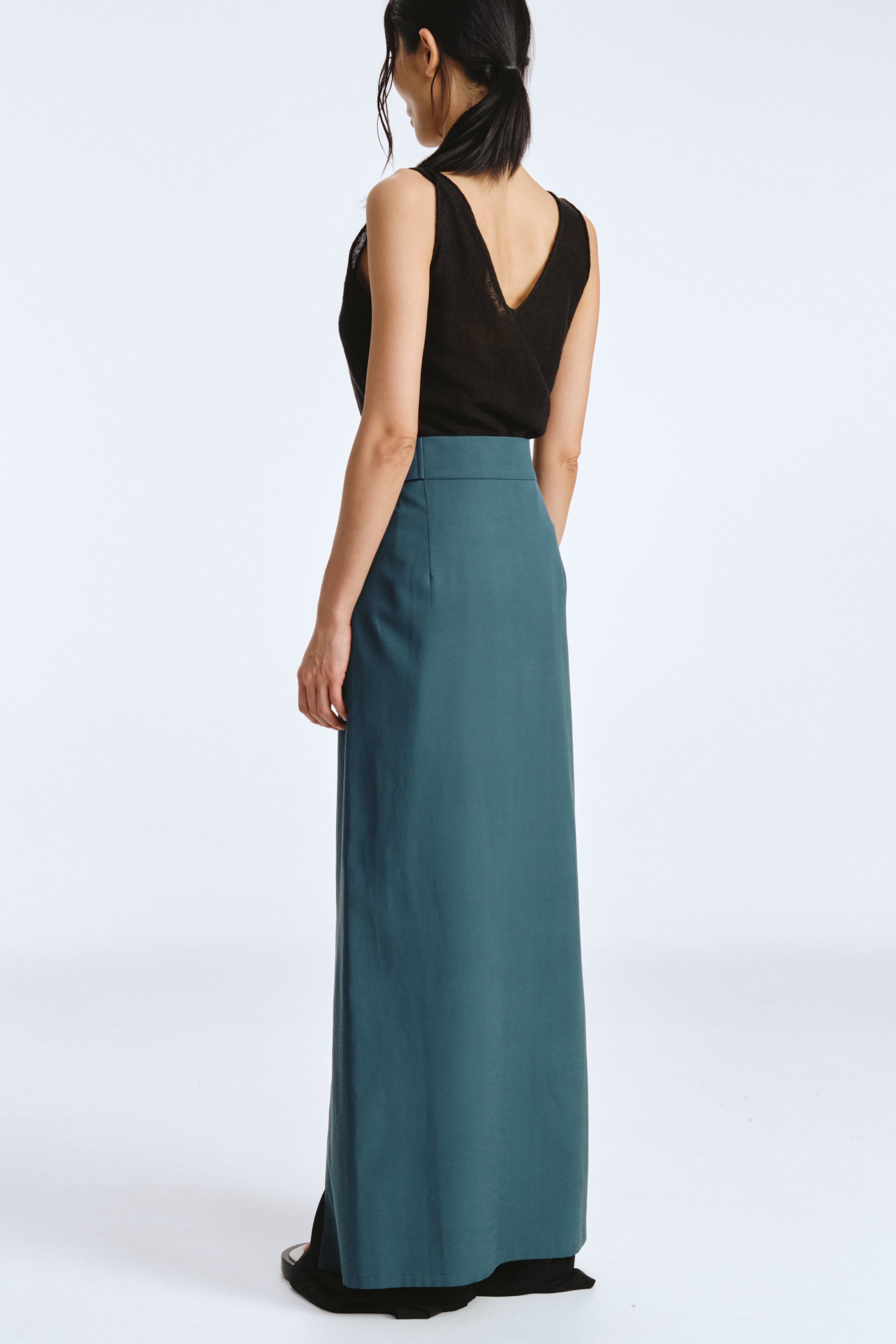 Юбка прямая, запах с пряжкой