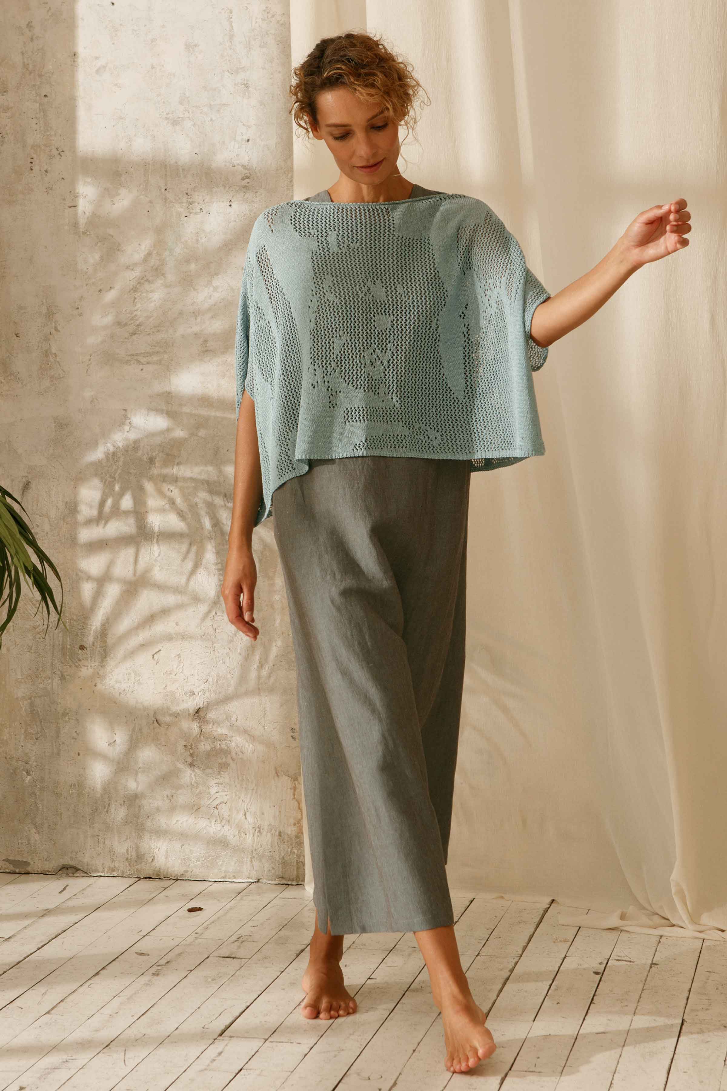 Джемпер с коротким рукавом Шрифты 39 Светло- джинсовый (denim bleu clair)  от Lesel (Лесель)! Заказывайте по ✆ 8 (800) 777 02 37