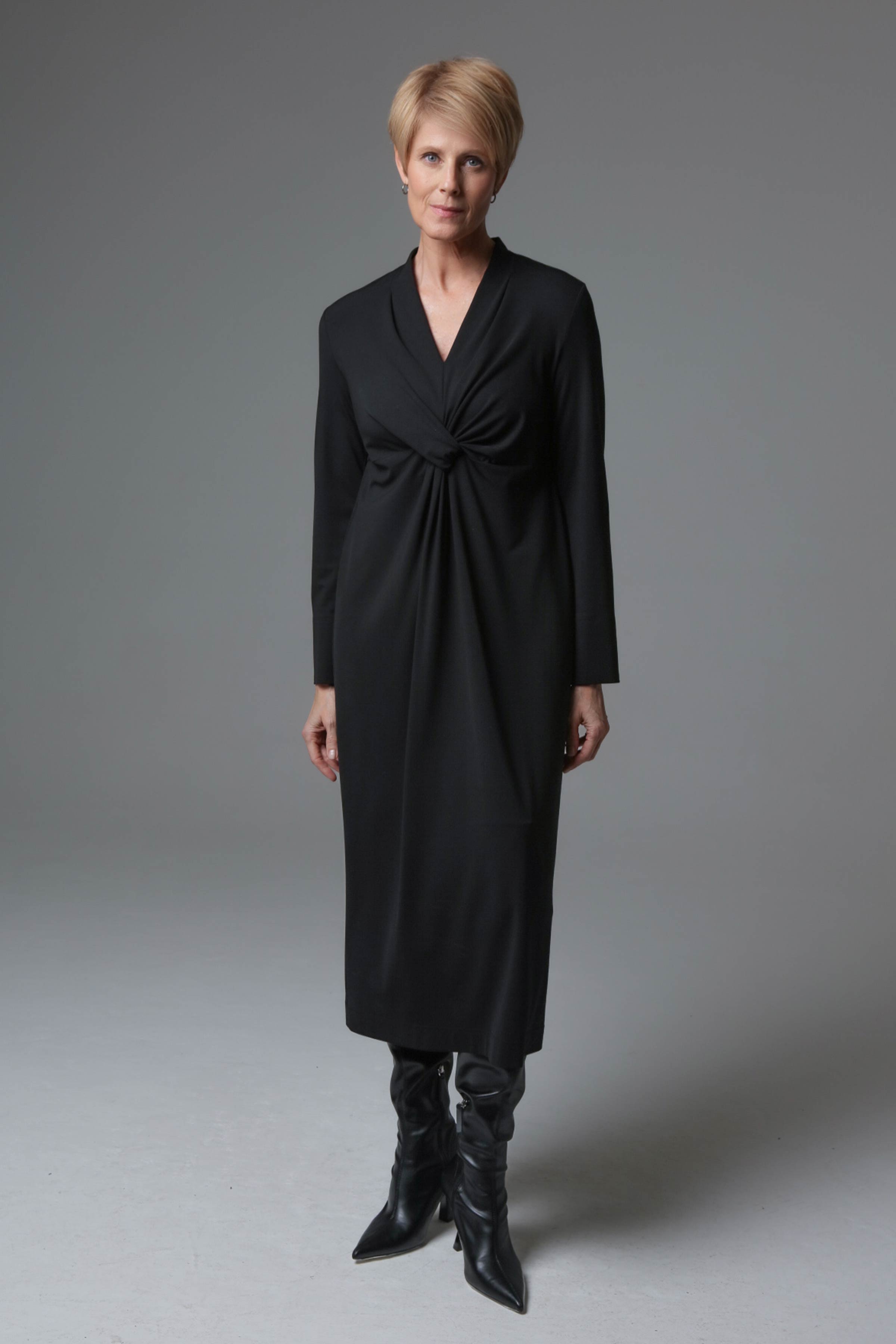 Платье Твист, джерси 00 Черный (noir) от Lesel (Лесель)! Заказывайте по ✆ 8 (800) 777 02 37