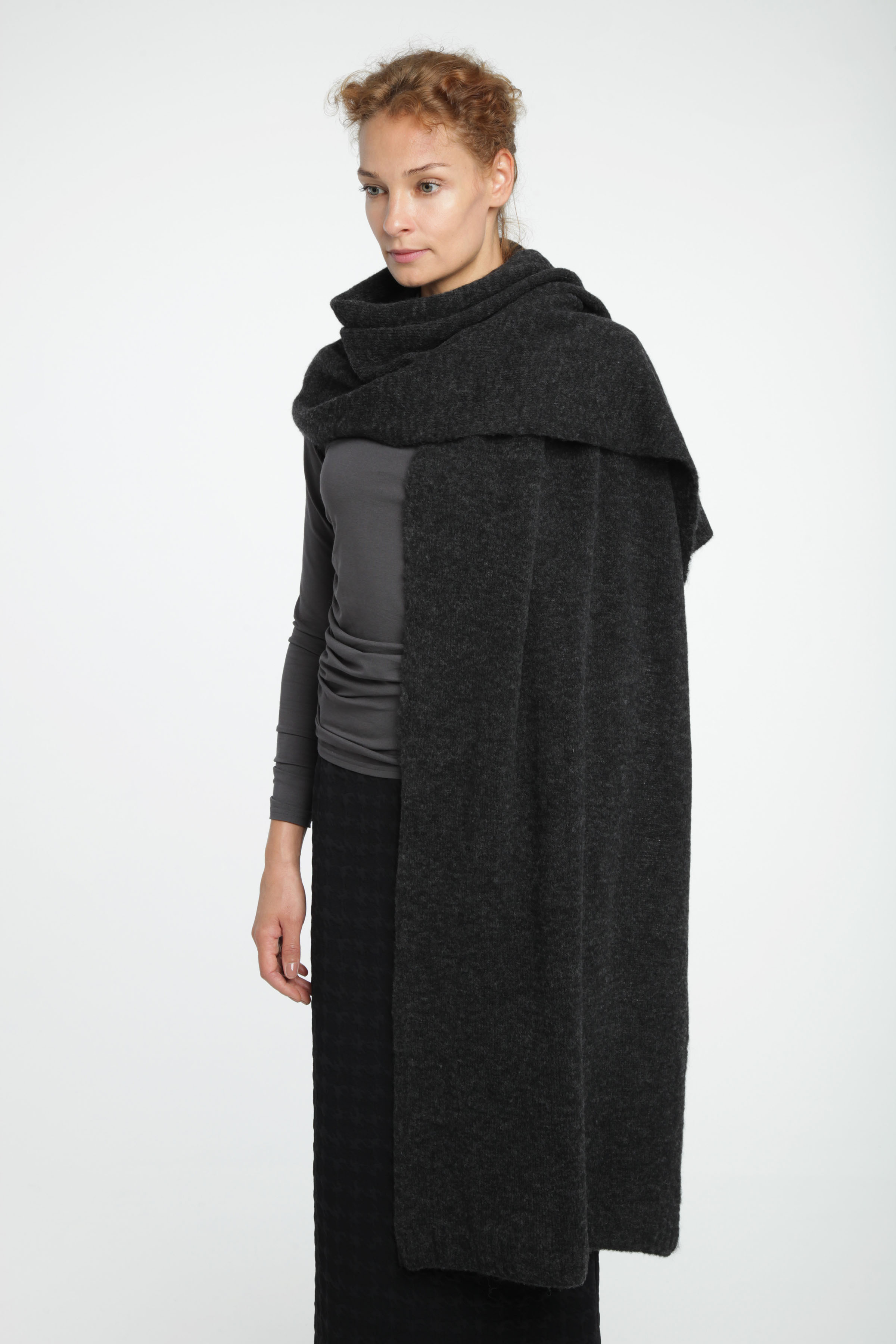 Палантин 11 Антрацит (anthracite) от Lesel (Лесель)! Заказывайте по ✆ 8 (800) 777 02 37