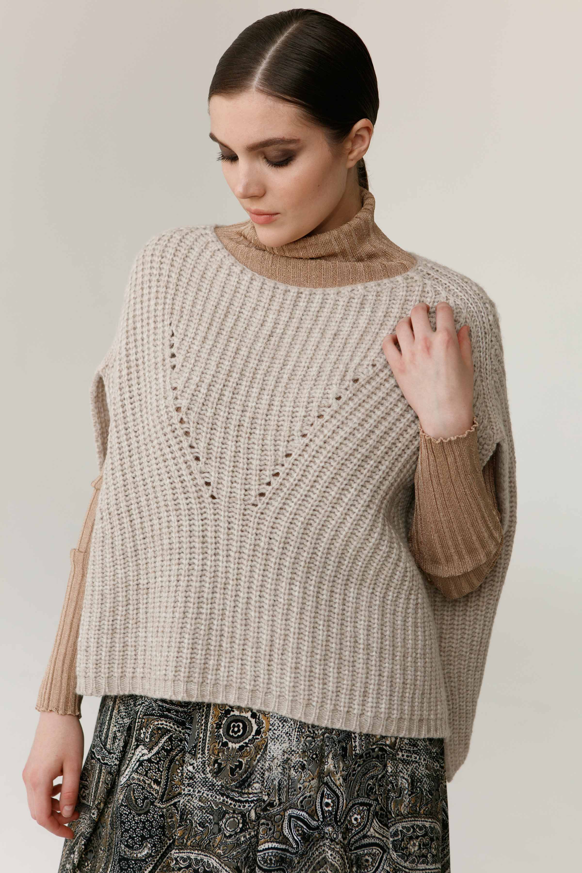 Жилет Полуфанг Нежный 09 Беж-меланж (melange beige) от Lesel (Лесель)! Заказывайте по ✆ 8 (800) 777 02 37