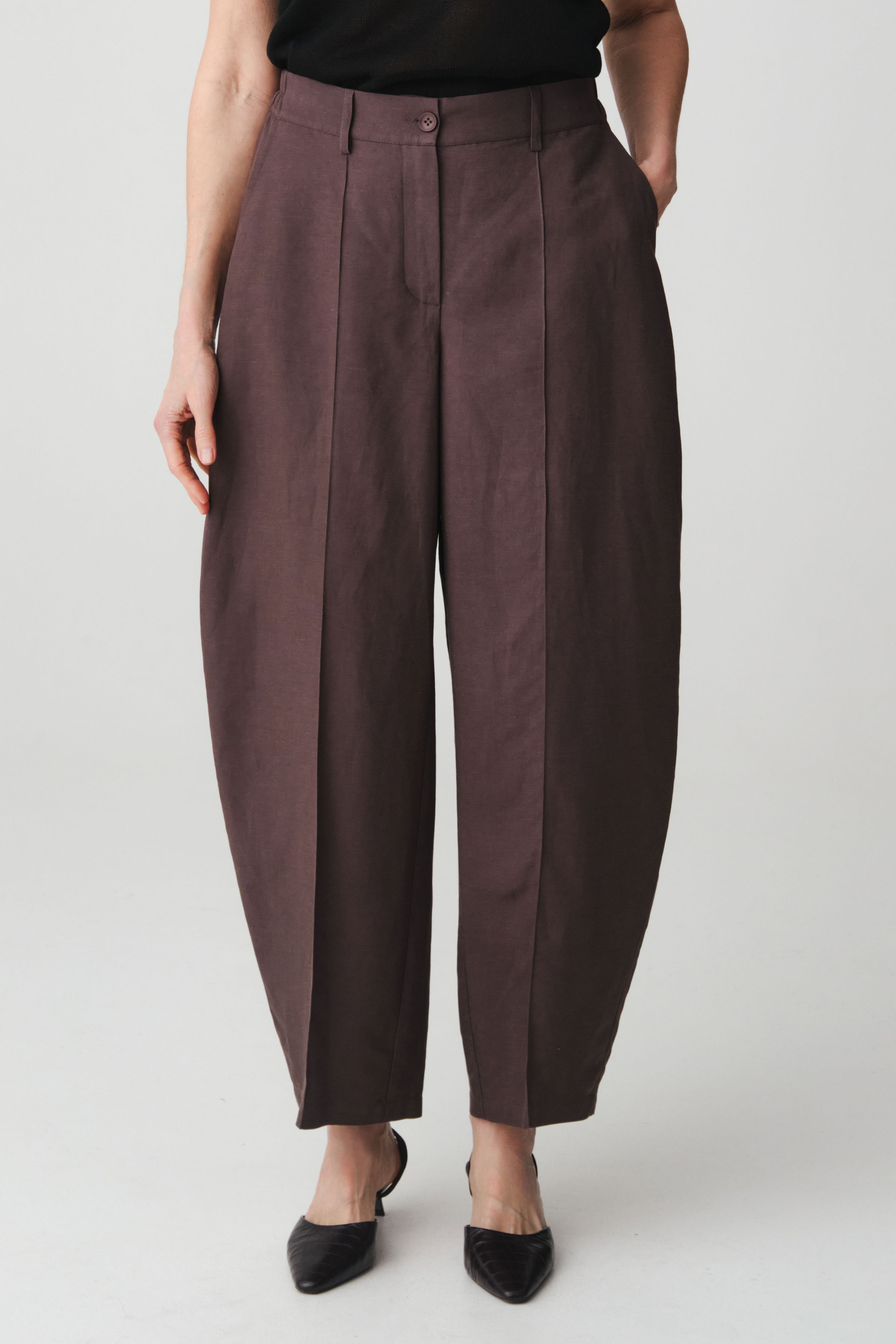 Брюки овал со стрелкой