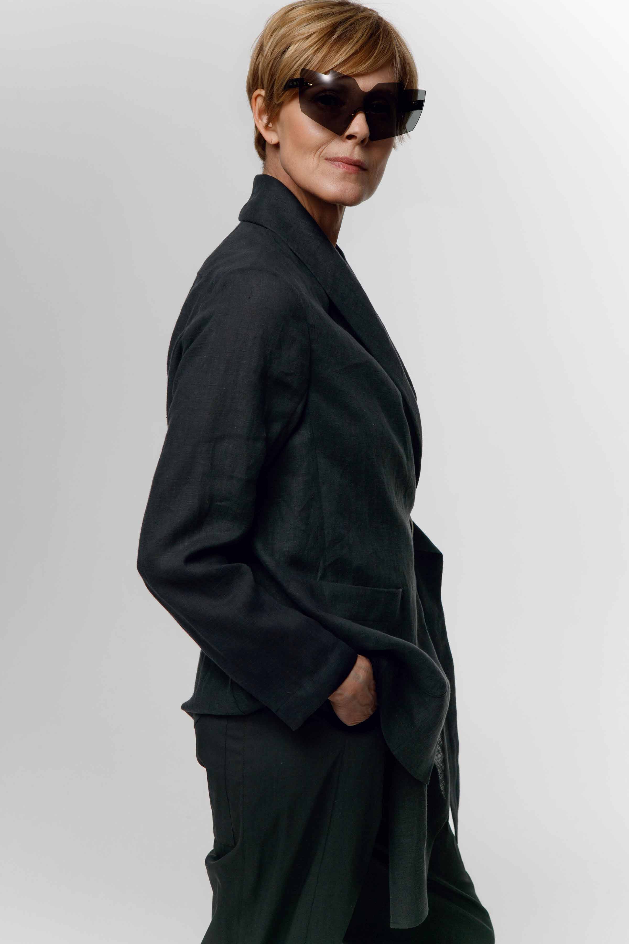 Жакет с драпировкой, мягкий лён 63 Ментол (menthol), 00 Черный (noir) от Lesel (Лесель)! Заказывайте по ✆ 8 (800) 777 02 37