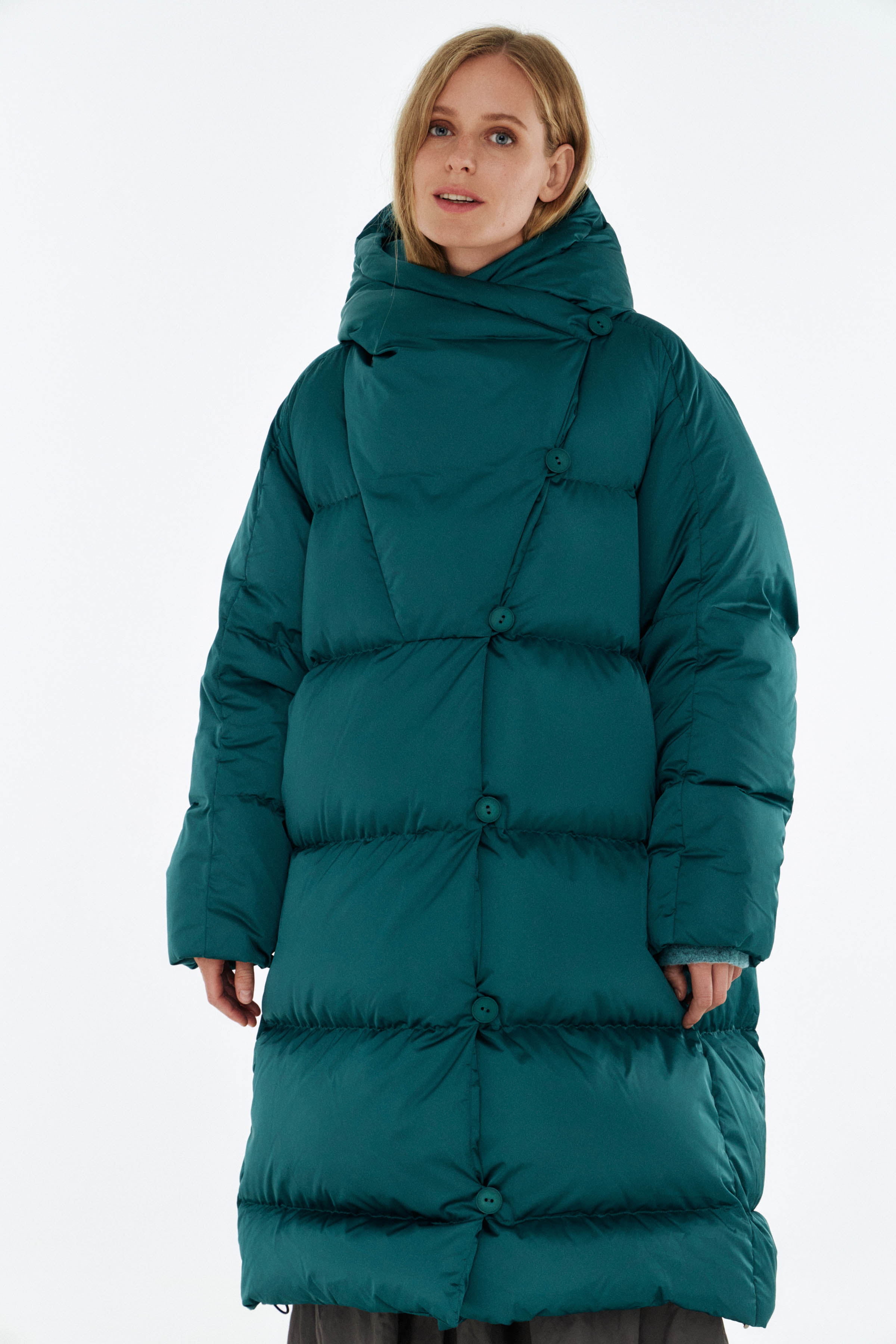Пальто пуховое с навесными петлями 68 Изумруд (emeraude) от Lesel (Лесель)! Заказывайте по ✆ 8 (800) 777 02 37
