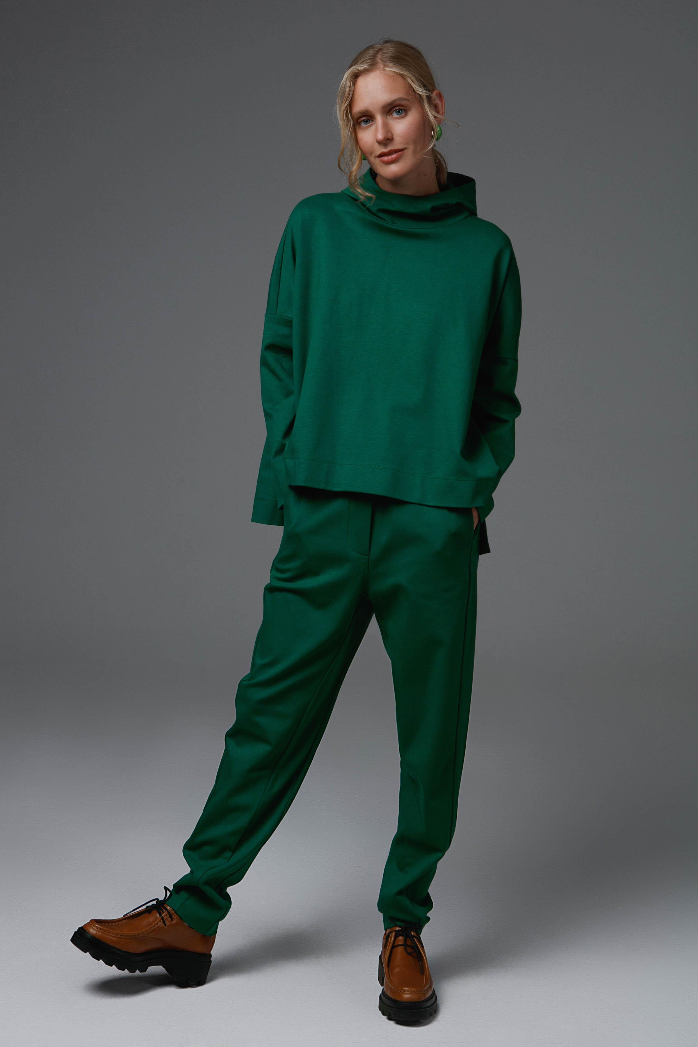 Блуза Джерси с капюшоном 64639452-8e4d-11ec-b040-000c29d11518 от Lesel (Лесель)! Заказывайте по ✆ 8 (800) 777 02 37