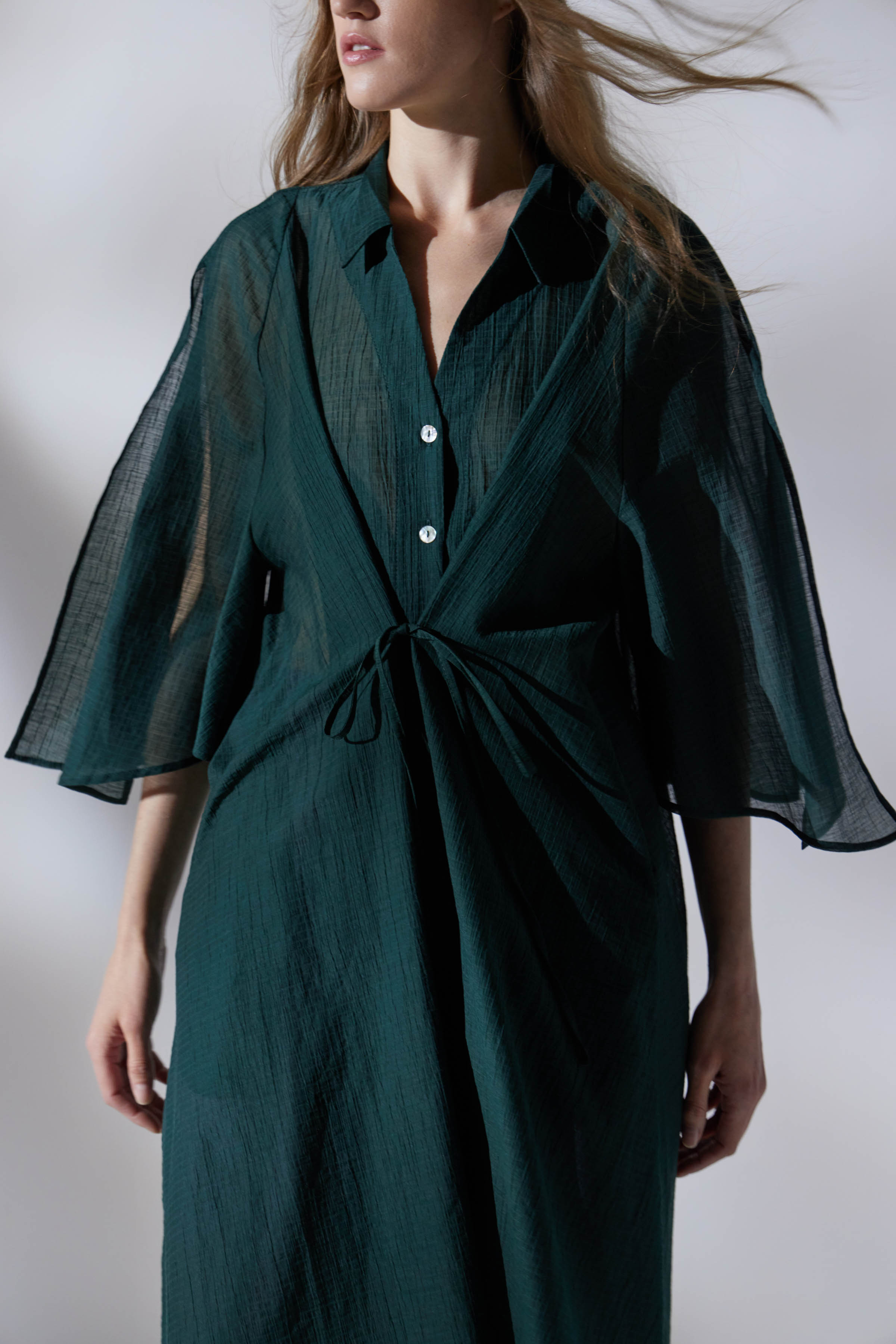 Блуза Прозрачная, рукав с разрезом  от Lesel (Лесель)! Заказывайте по ✆ 8 (800) 777 02 37