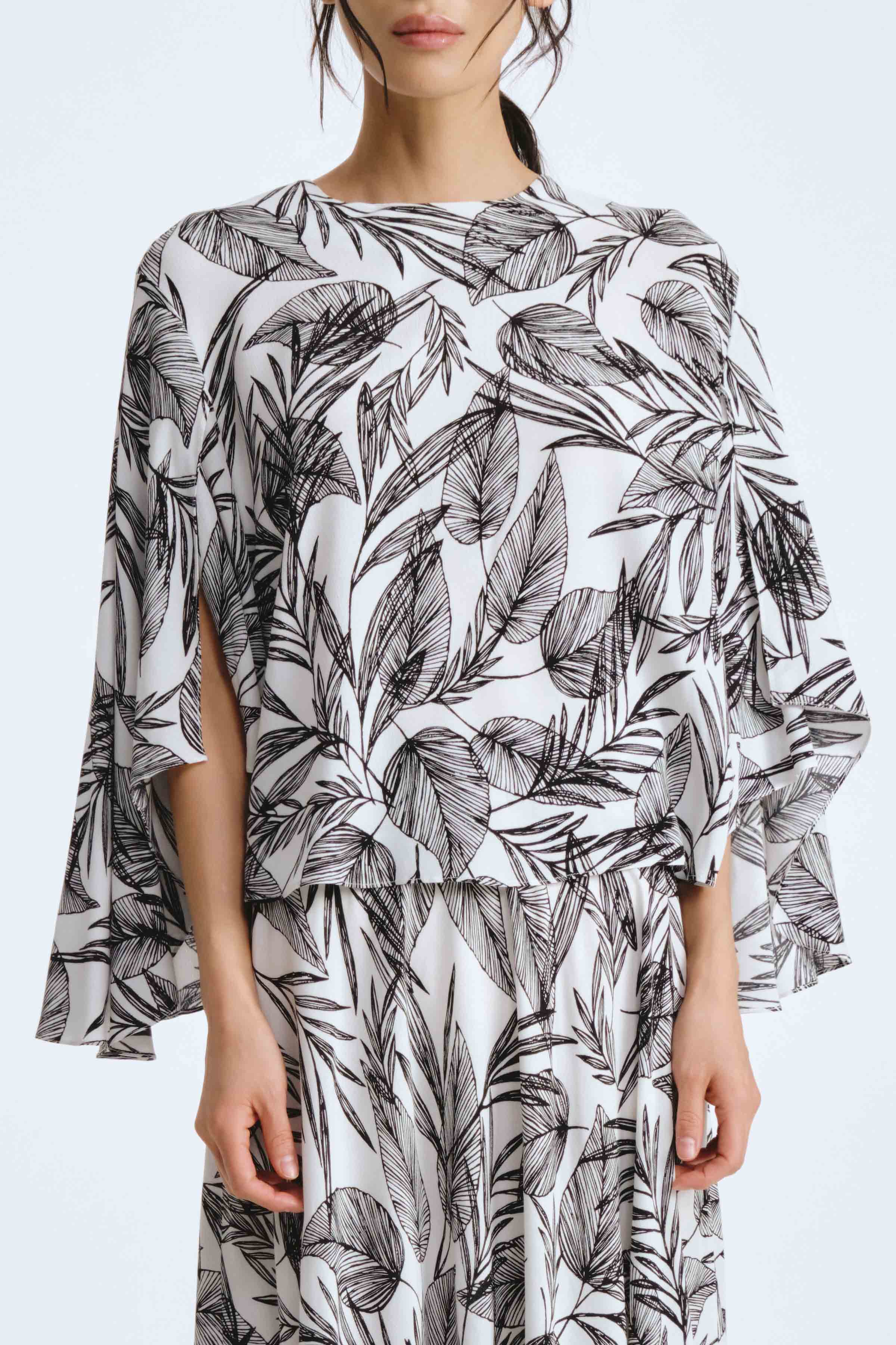 Блуза Листья с воздушным рукавом  от Lesel (Лесель)! Заказывайте по ✆ 8 (800) 777 02 37