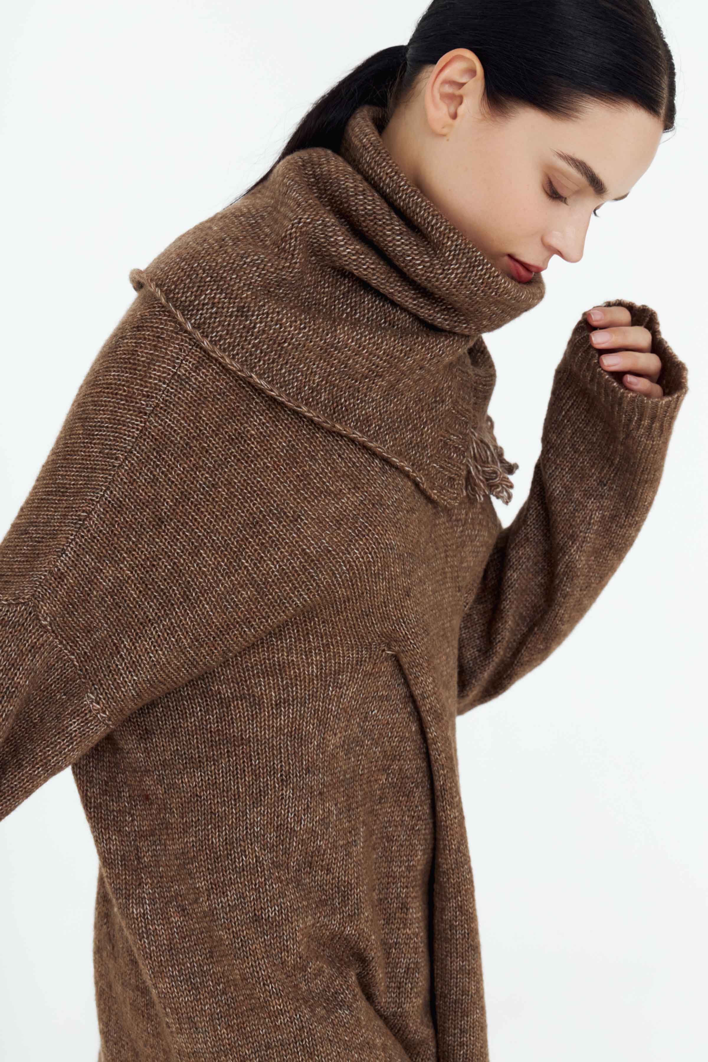 Снуд с бахромой 71 Мокко меланж (melange mocco), 00 Черный (noir) от Lesel (Лесель)! Заказывайте по ✆ 8 (800) 777 02 37