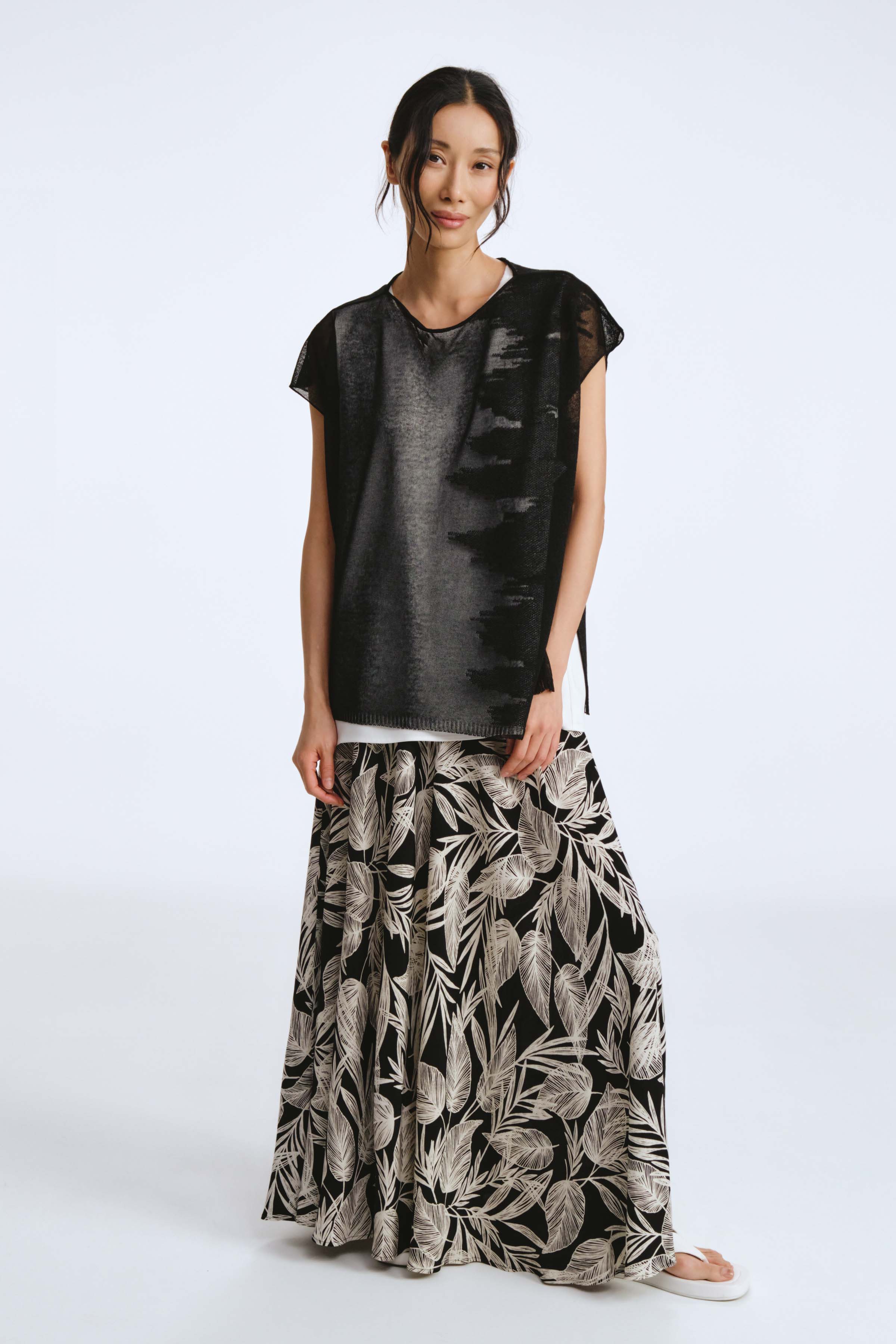 Юбка клеш Листья 00 Черный (noir) от Lesel (Лесель)! Заказывайте по ✆ 8 (800) 777 02 37