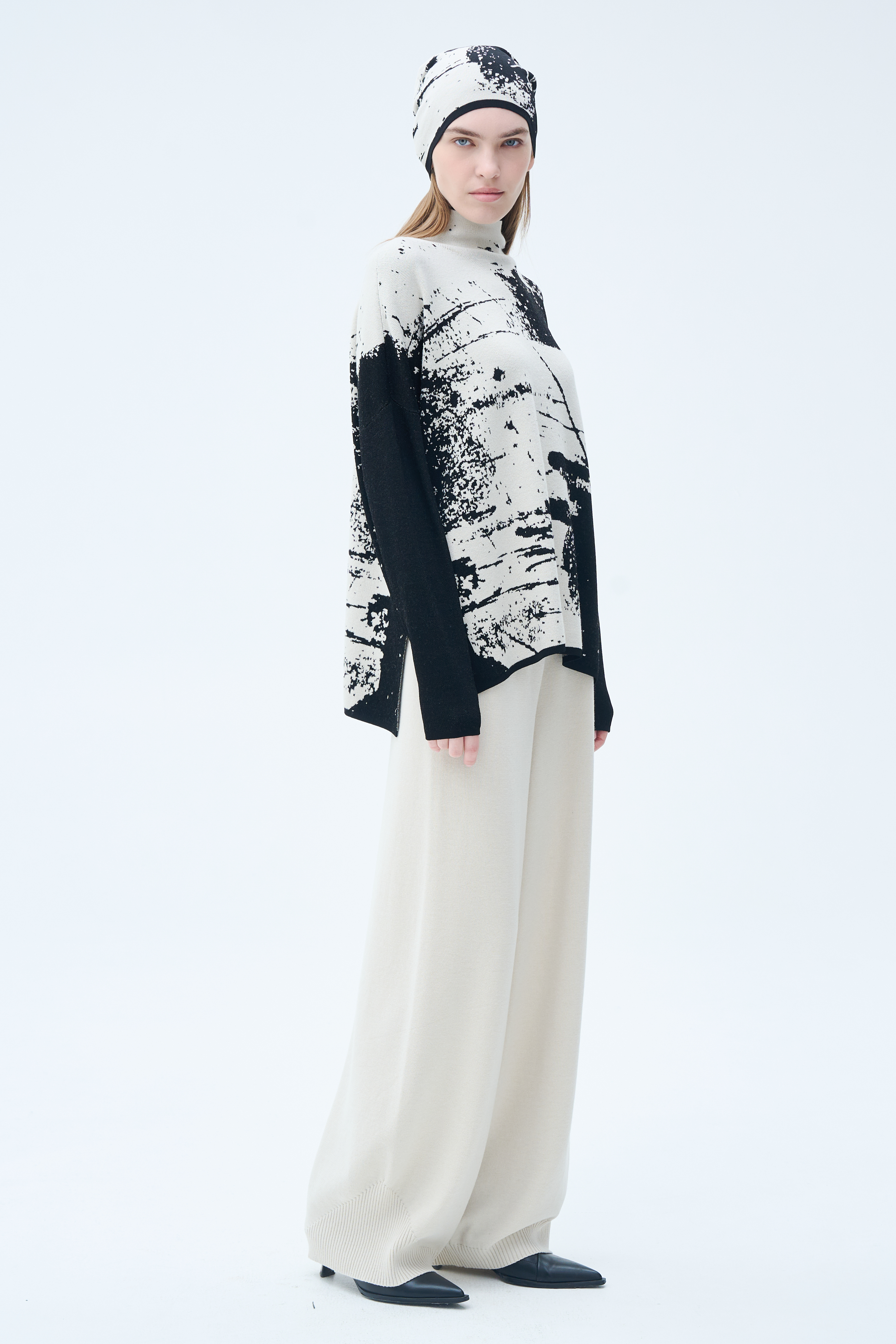 Джемпер Инь-Ян  от Lesel (Лесель)! Заказывайте по ✆ 8 (800) 777 02 37