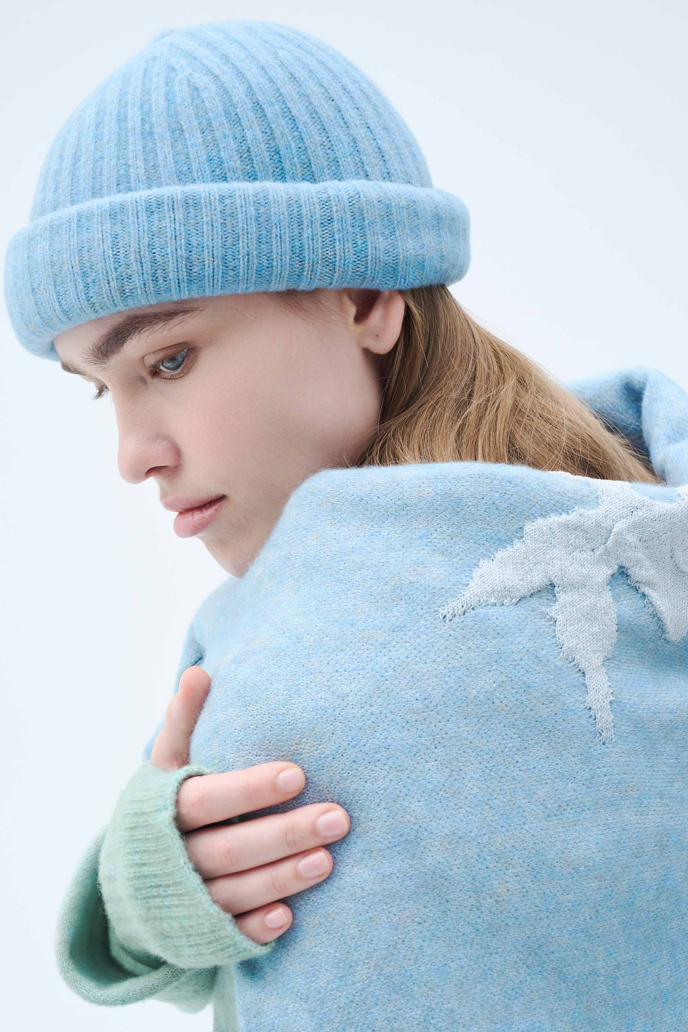 Шапка Резинка 34 Голубой лед (glace bleue) от Lesel (Лесель)! Заказывайте по ✆ 8 (800) 777 02 37